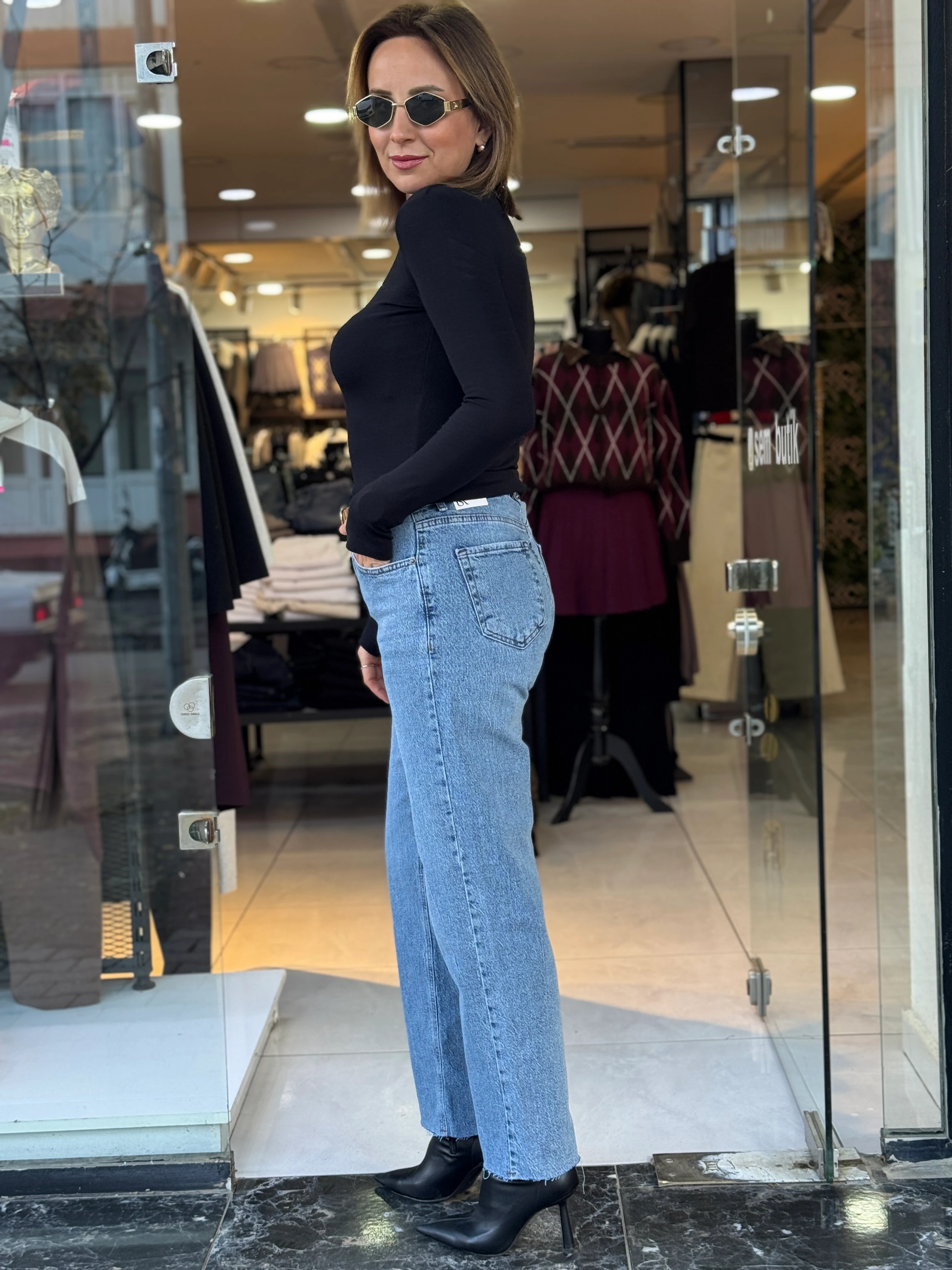 Kemerli Mavi Mom Jean