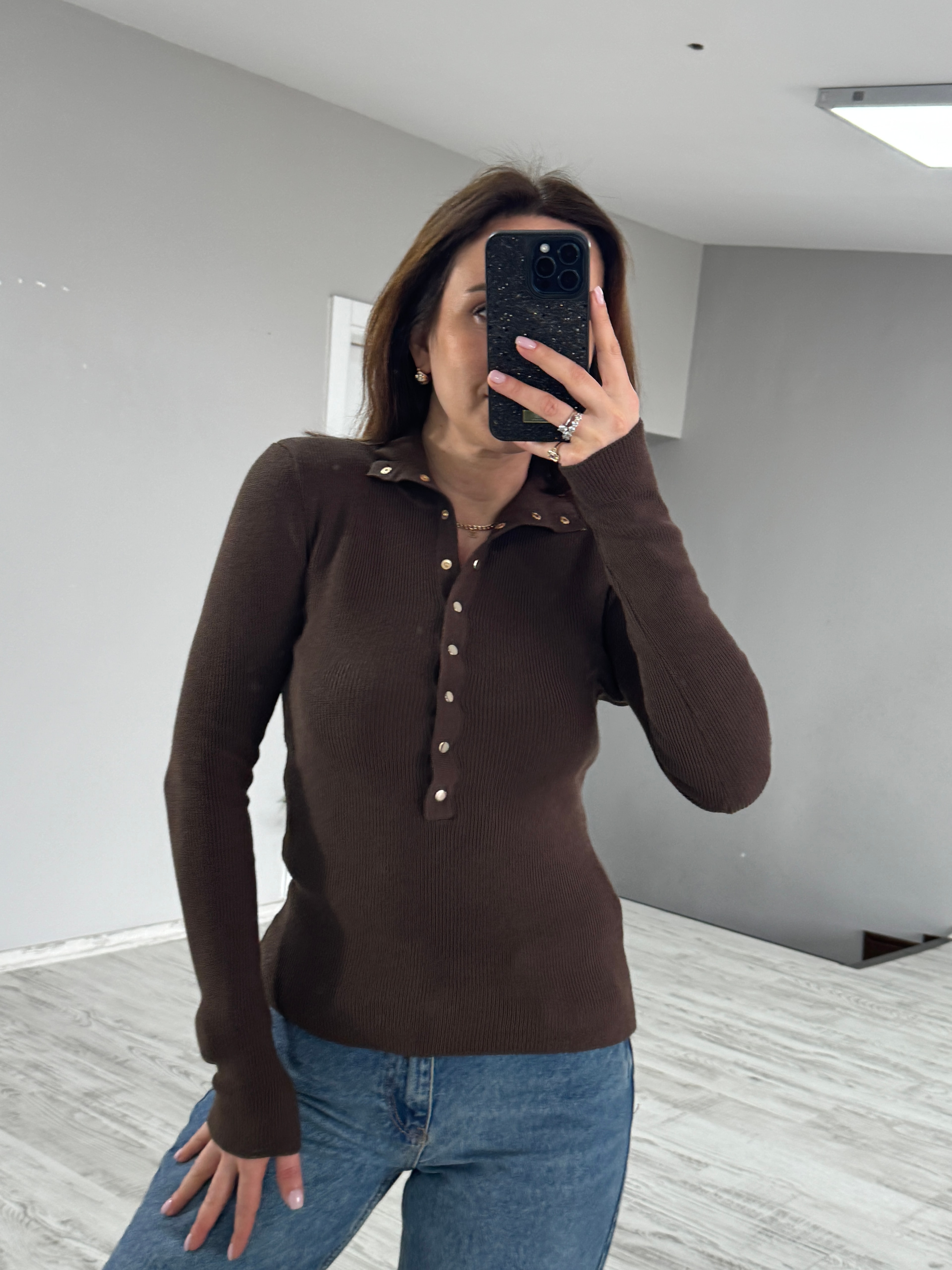 Düğmeli Dilvin Triko