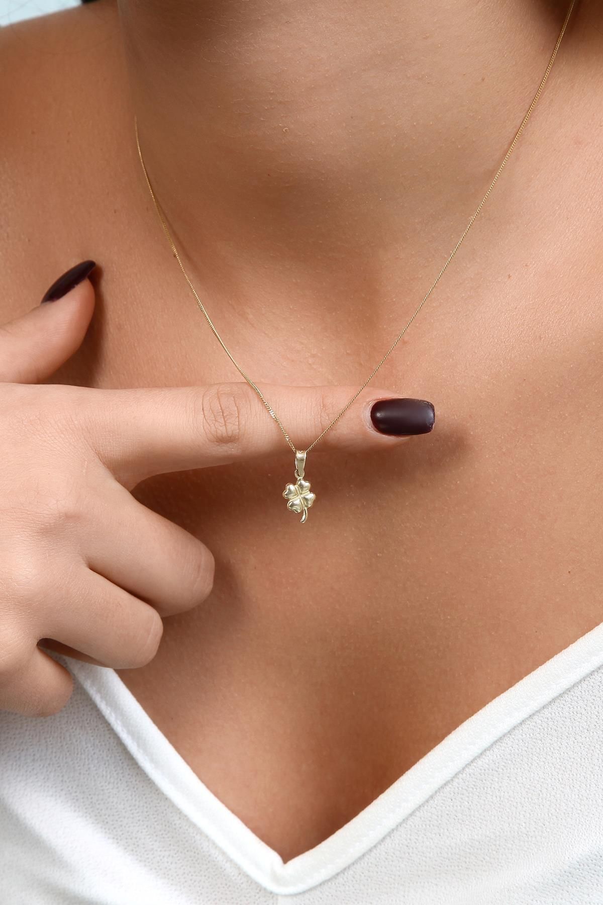 14 Ayar Altın Bombeli Çift Taraflı Mini Yonca Kolye Ucu