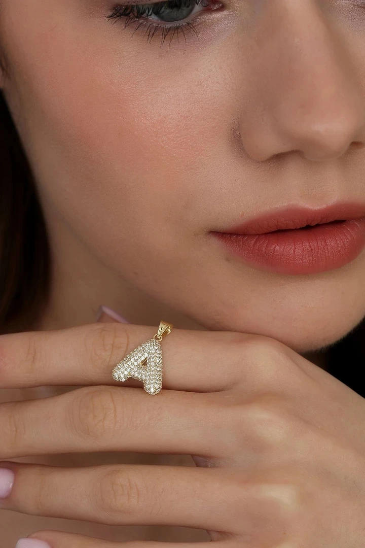 Altınkesesi 14 Ayar Altın Taşlı Harf Kolye Ucu