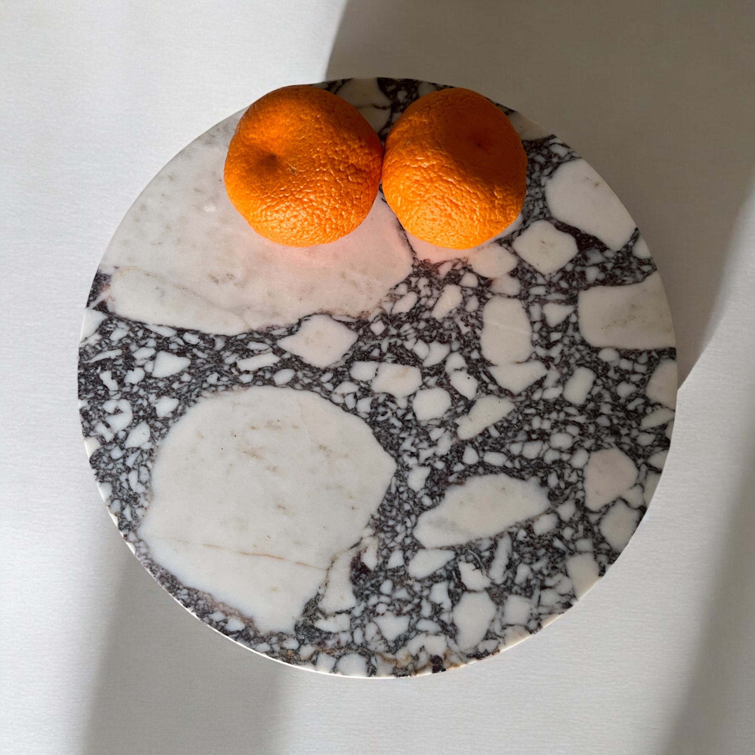 Calacatta Viola Round Serving Plate & Cheese Plate