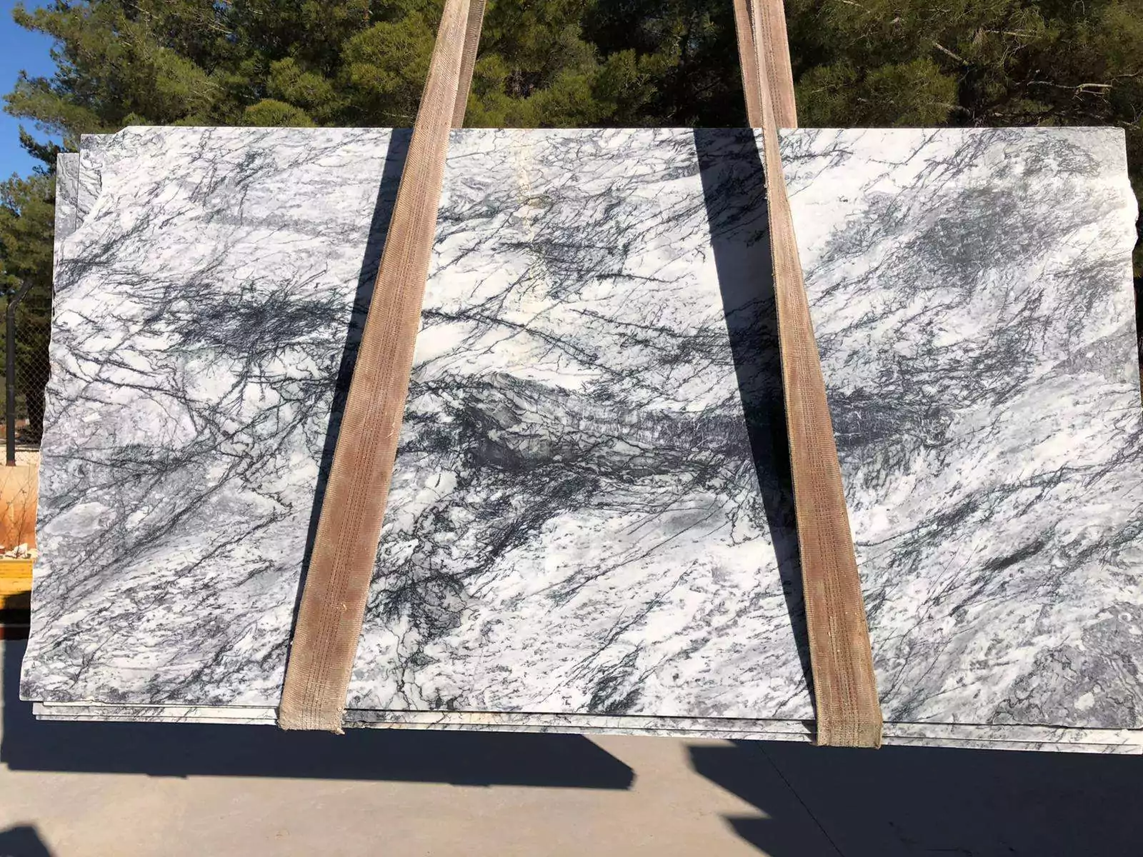 Pineta Black Marble Slab