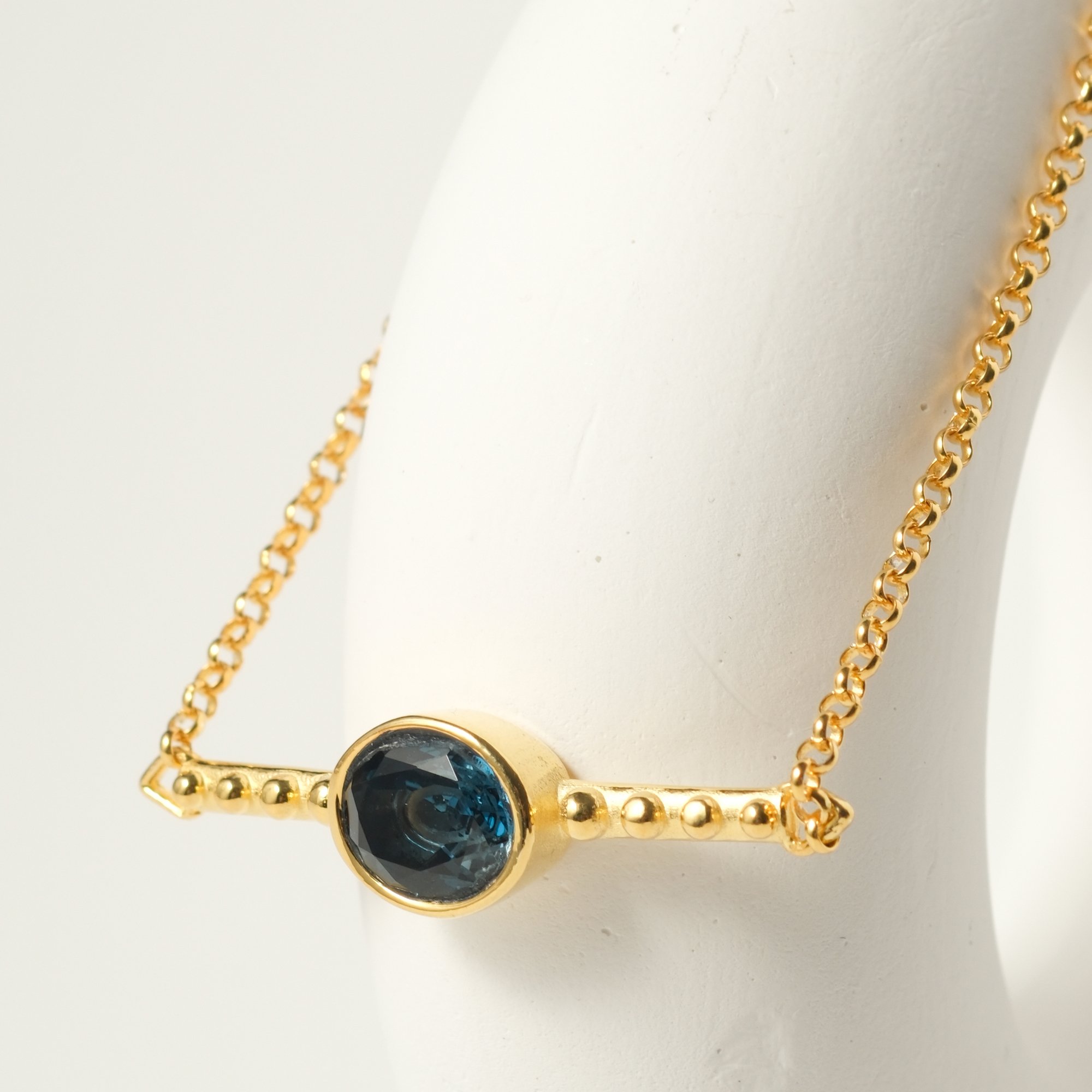 London Blue Topaz Bileklik