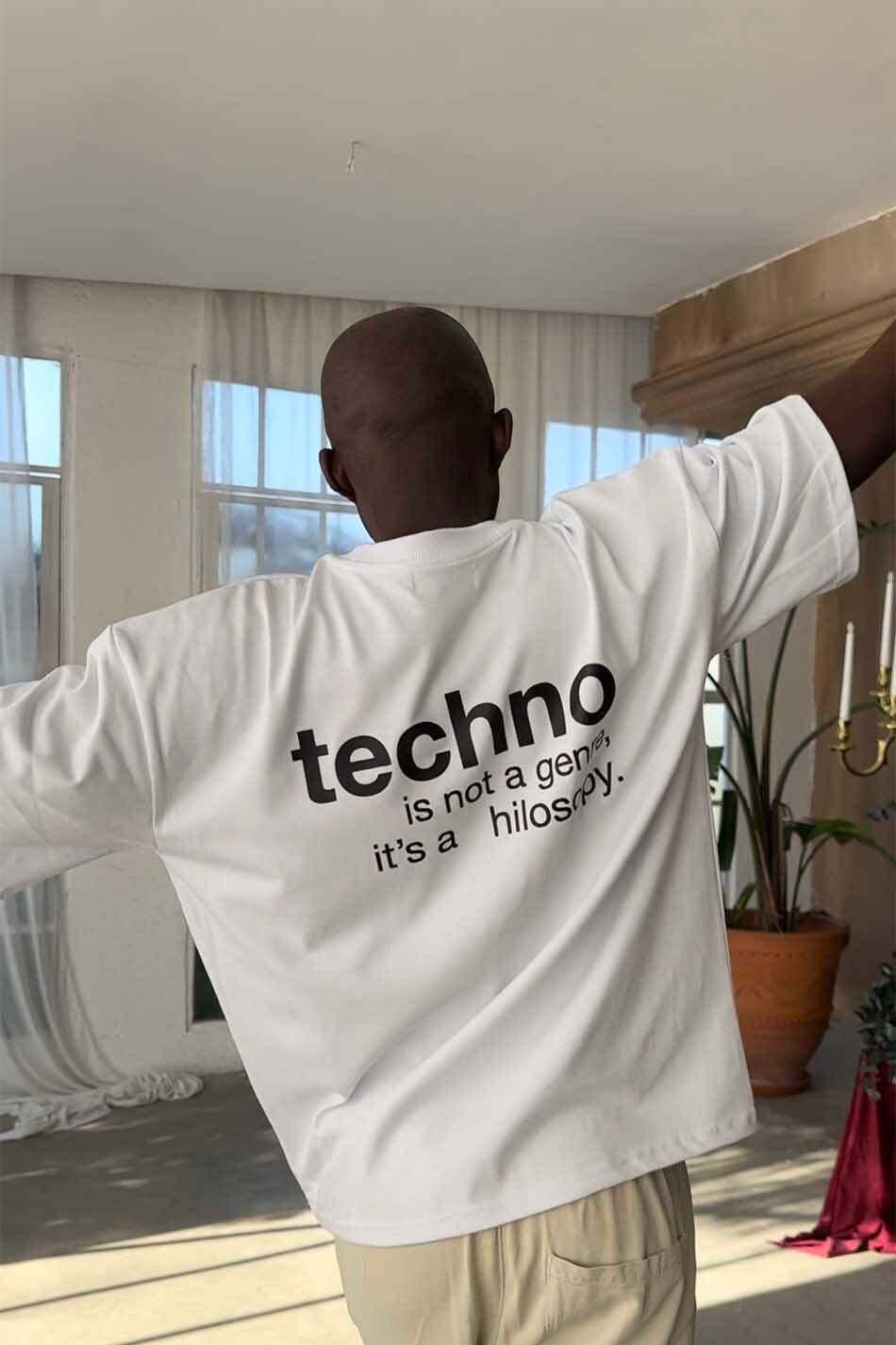 TECHNO IS NOT GENRE OVERSIZE T-SHIRT