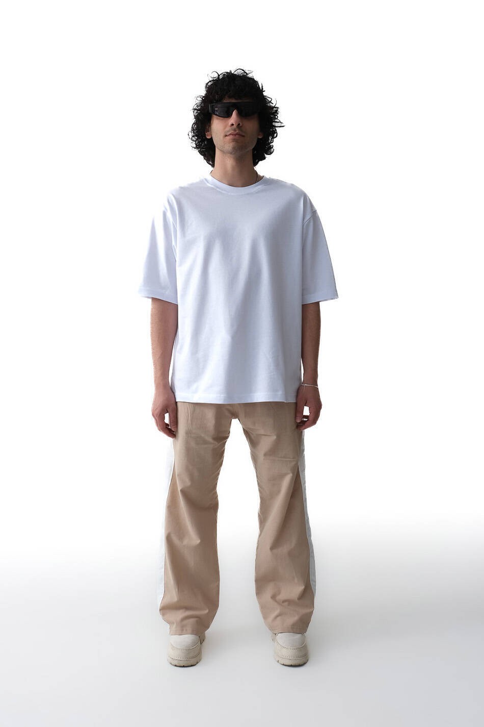 COLLECTIVE OVERSIZE T-SHIRT