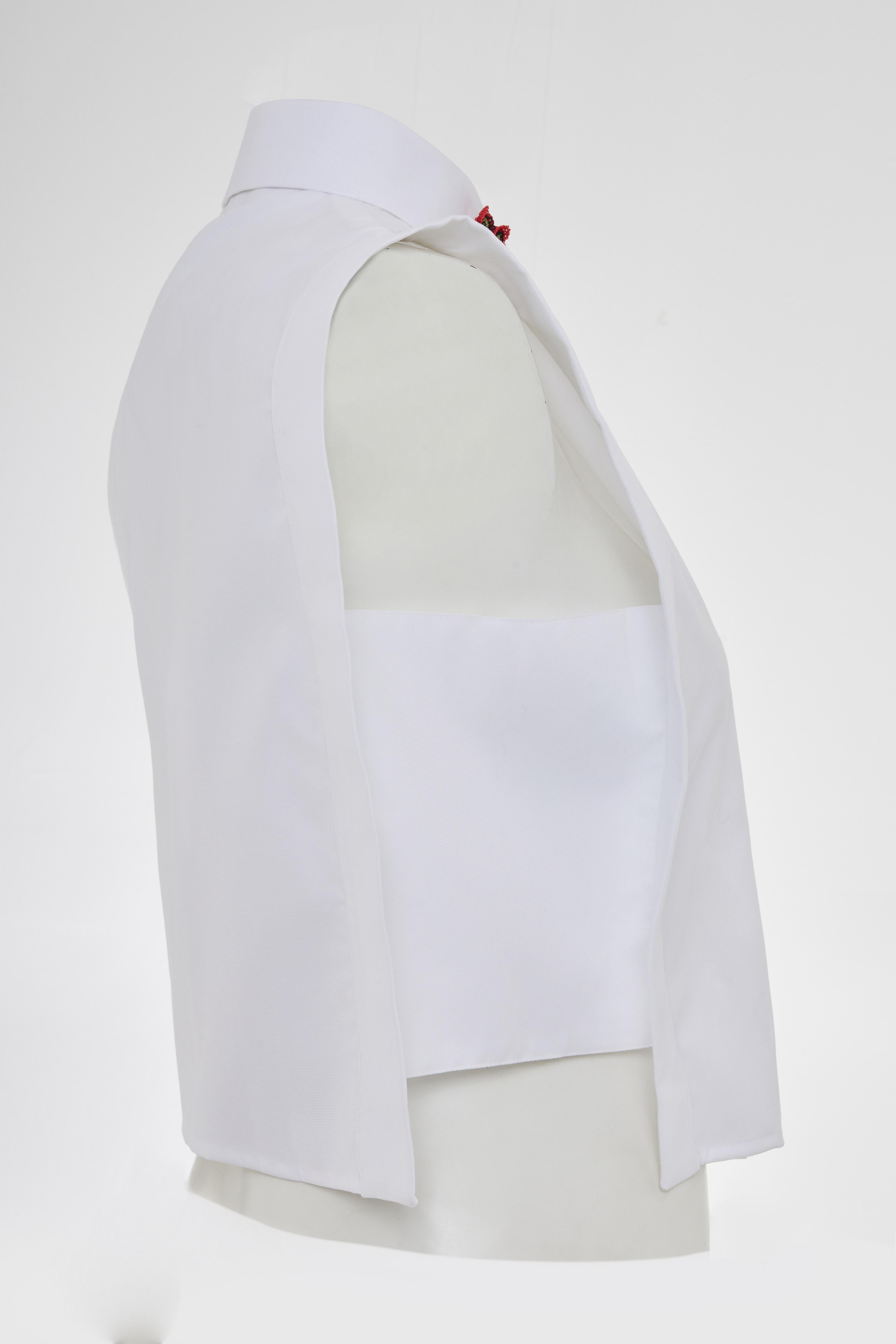 Levée Sleeveless Shirt