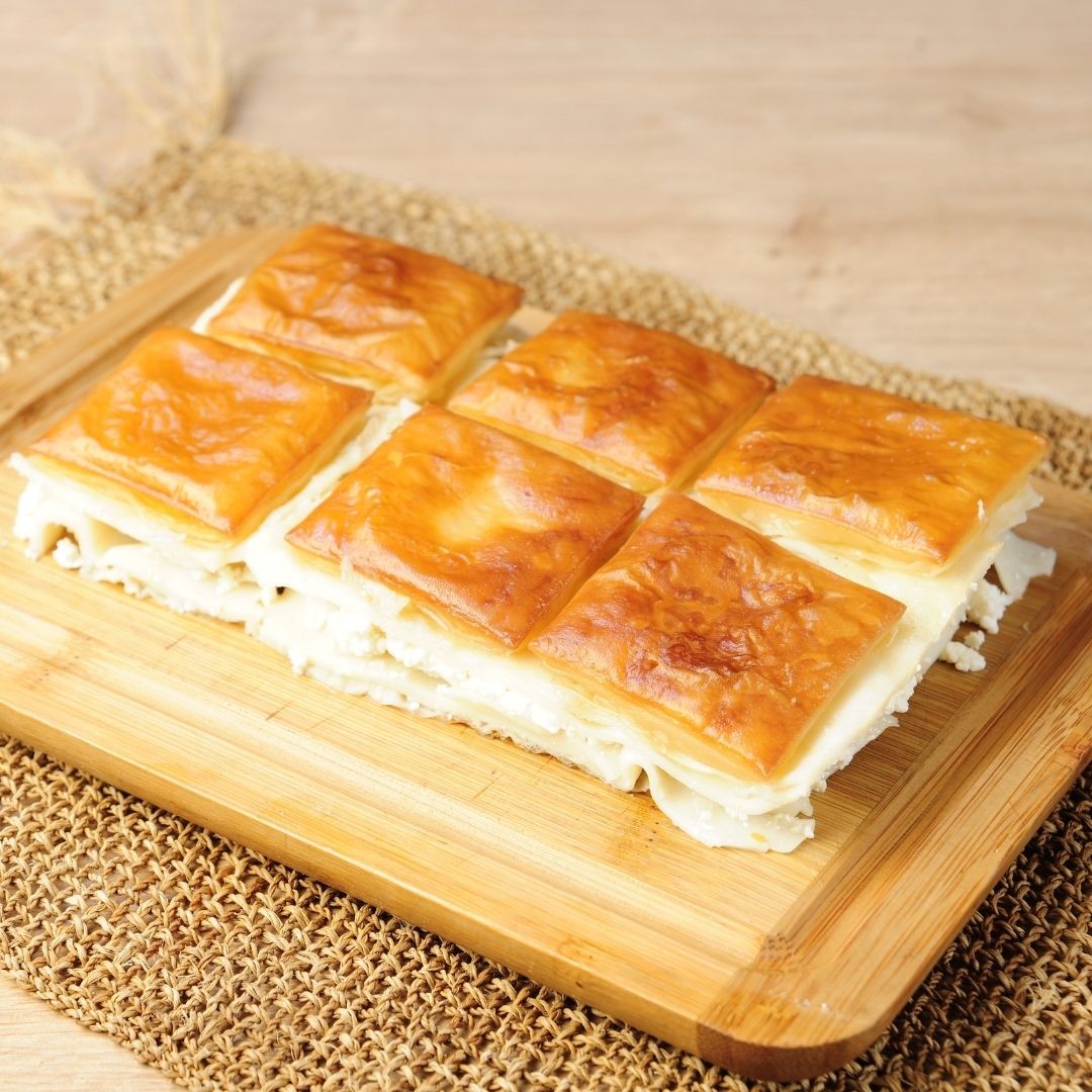 Beyaz Peynirli Adana Akışkanlı Börek