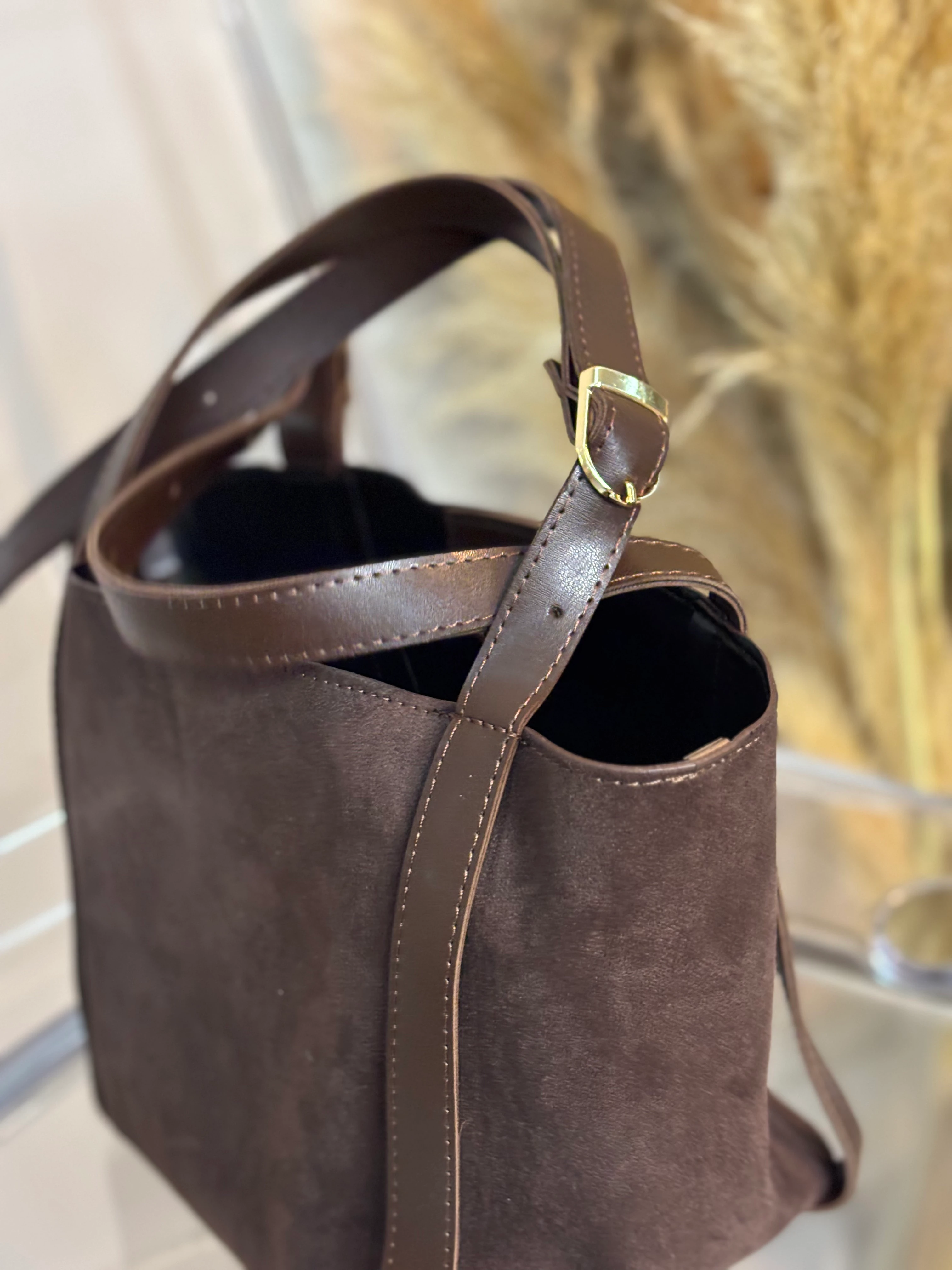 Névara - Kahverengi