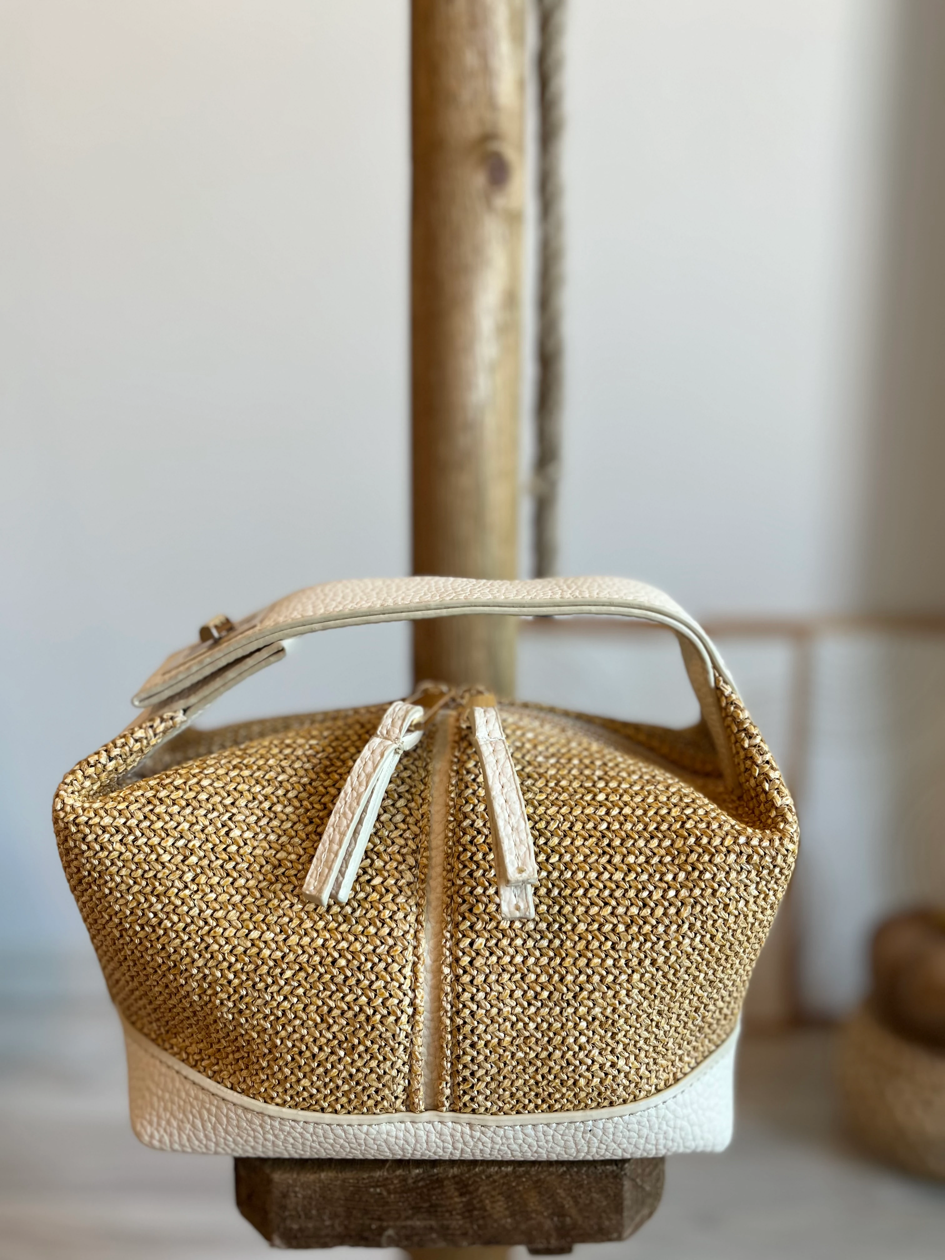 Dokulu El Çantası Hasır