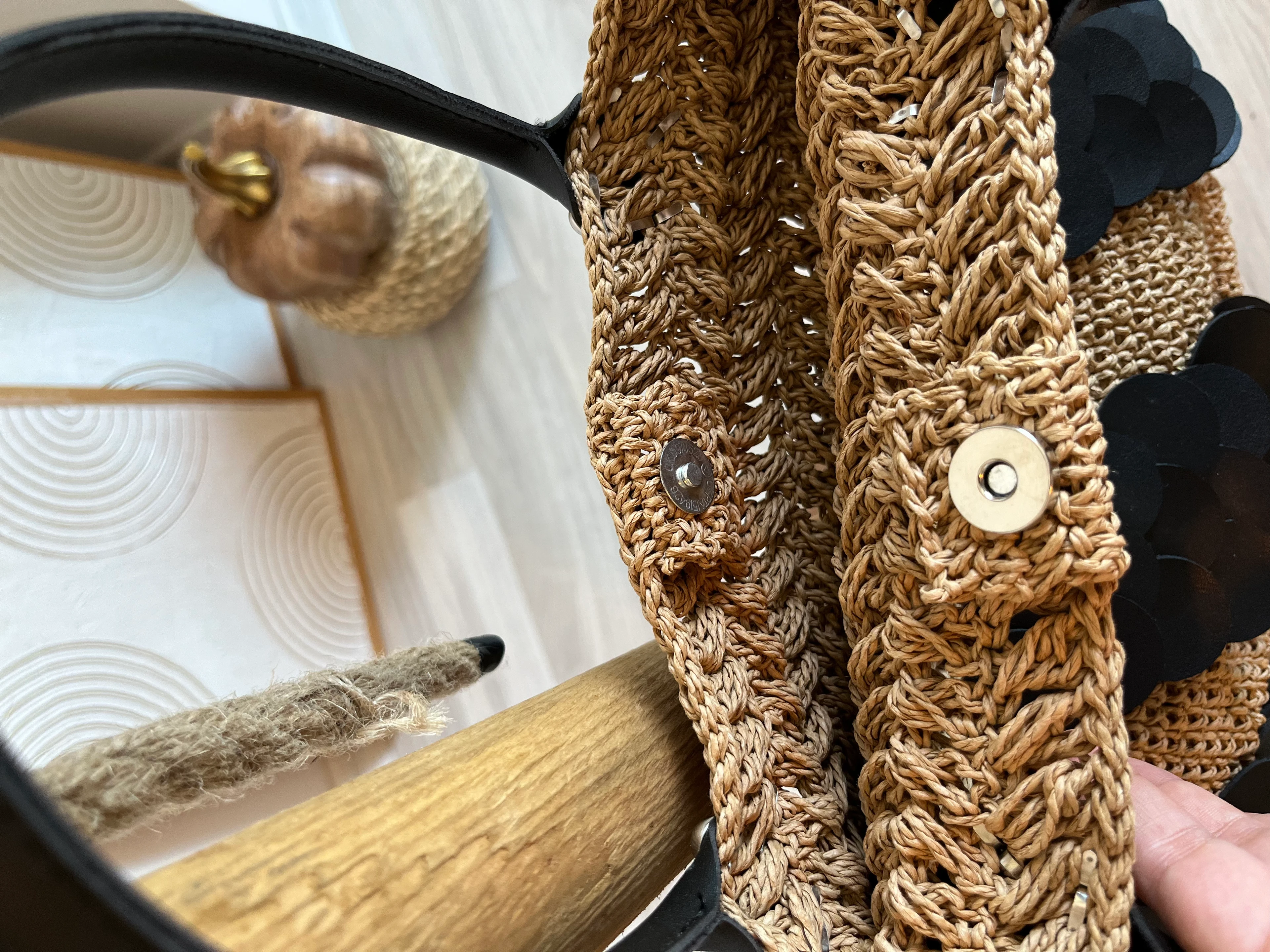 Siyah Detaylı Hasır El Çantası