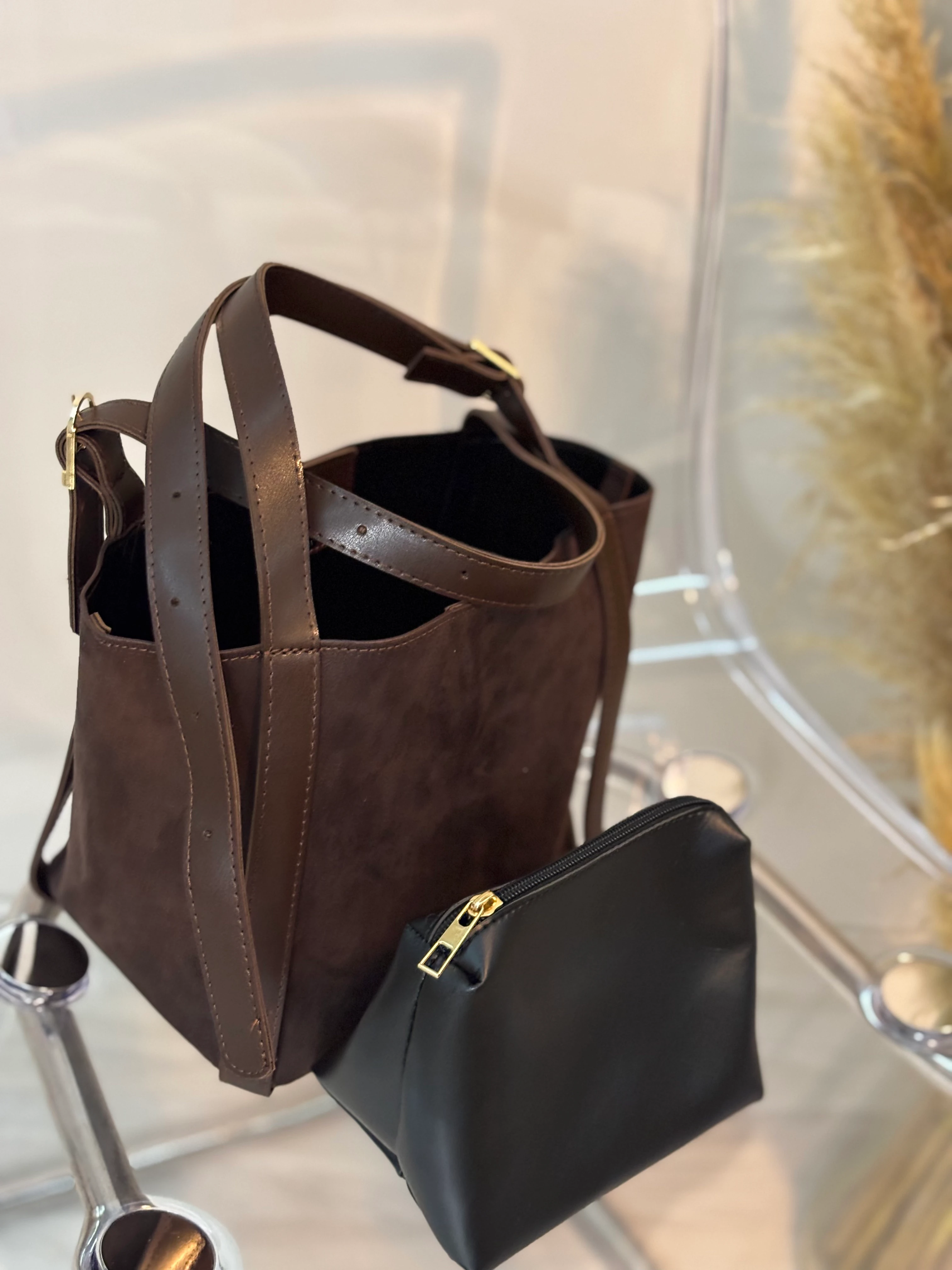 Névara - Kahverengi