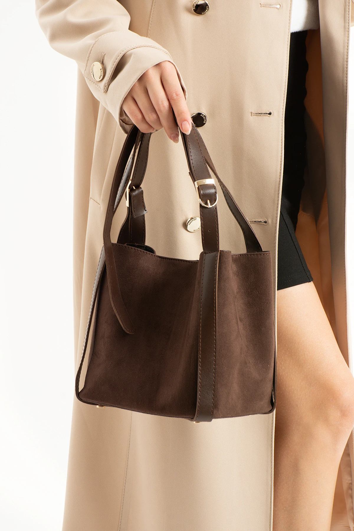 Névara - Kahverengi