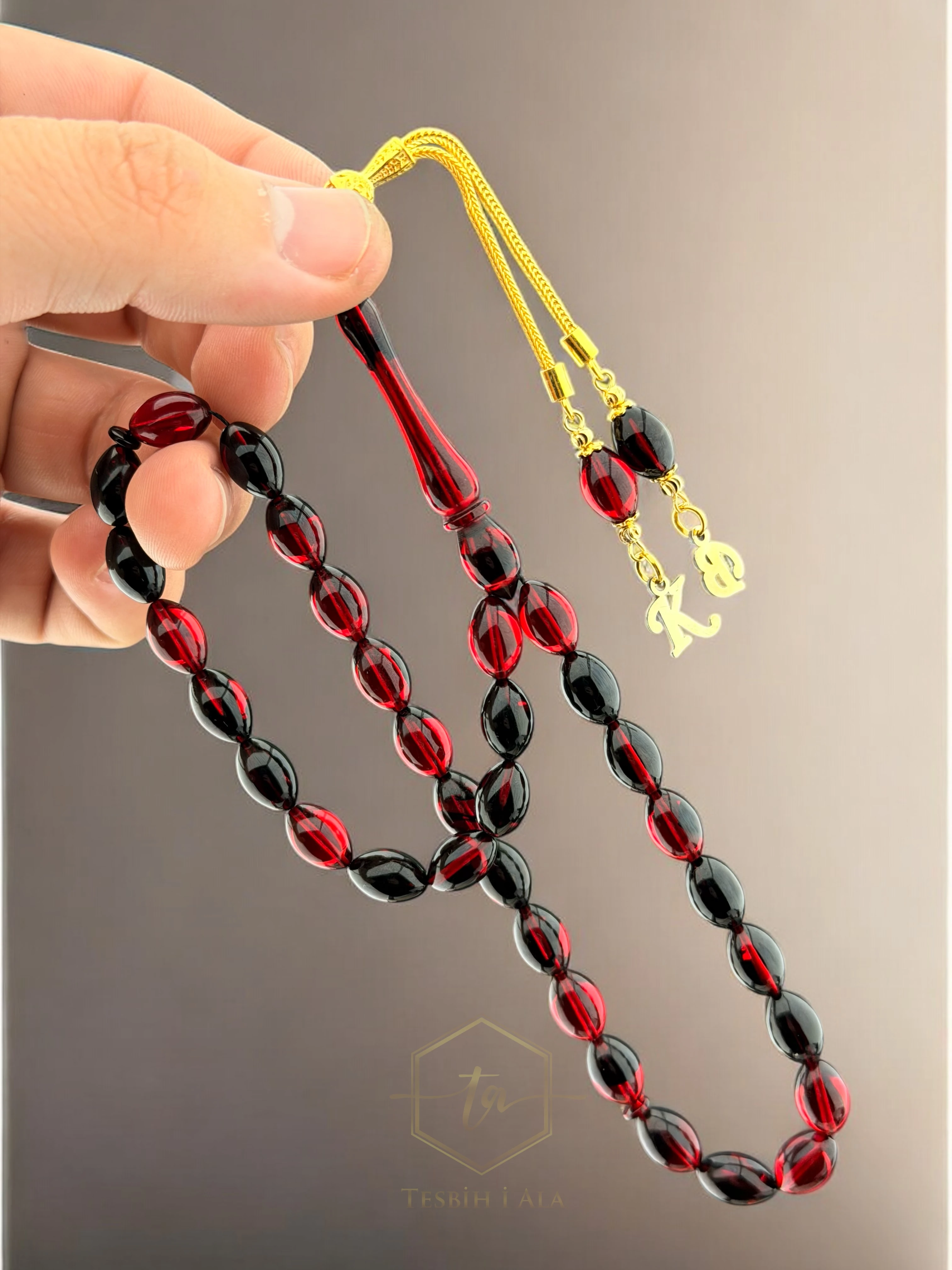 Harfli Model Gümüş Püskül Tasarımlı Kırmızı-Siyah Tonda Ateş Kehribarı Tesbih+ PREMİUM KUTU HEDİYE