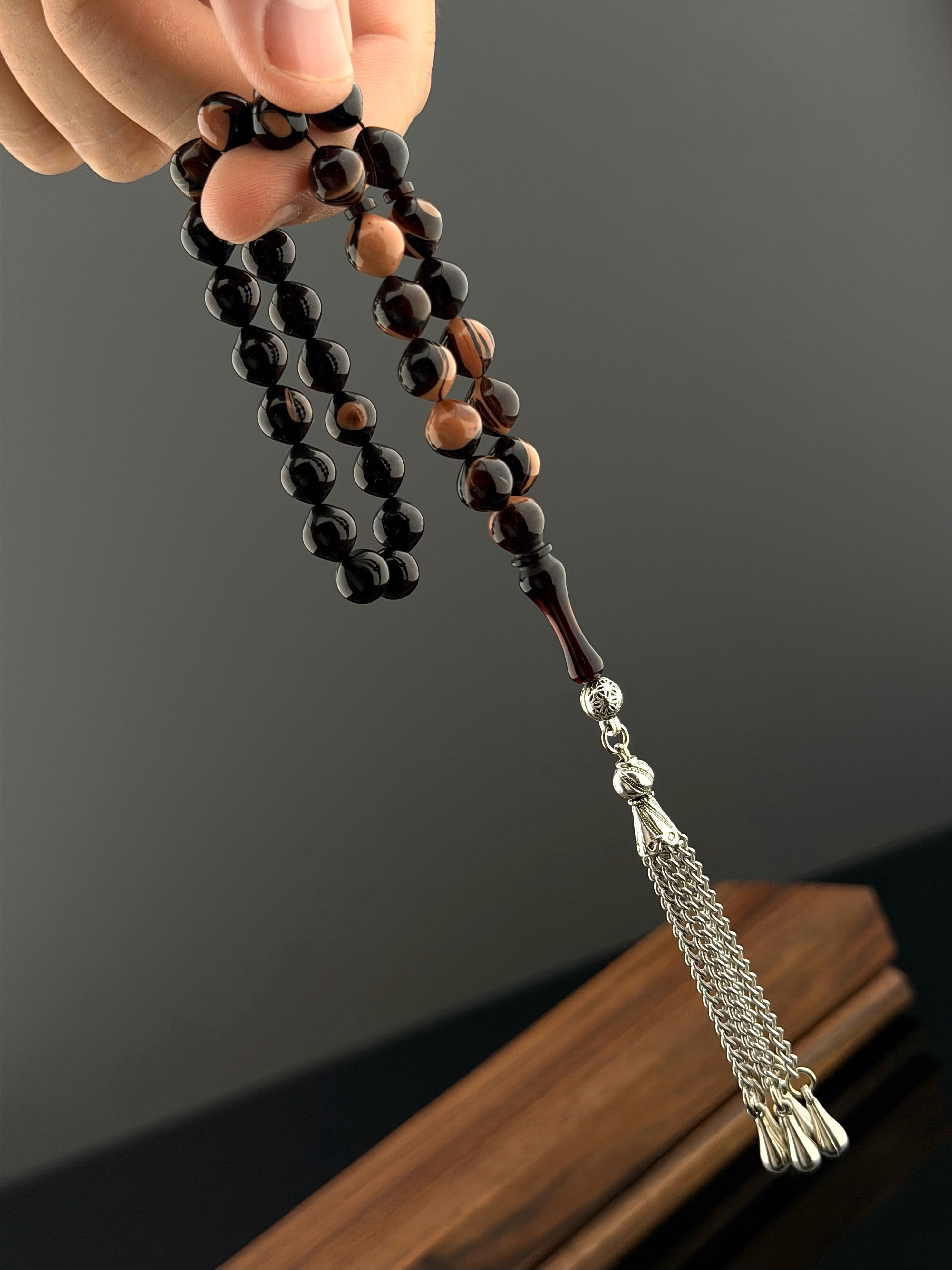 Küre Kesim Alpaka Püsküllü Sıkma Kehribar 