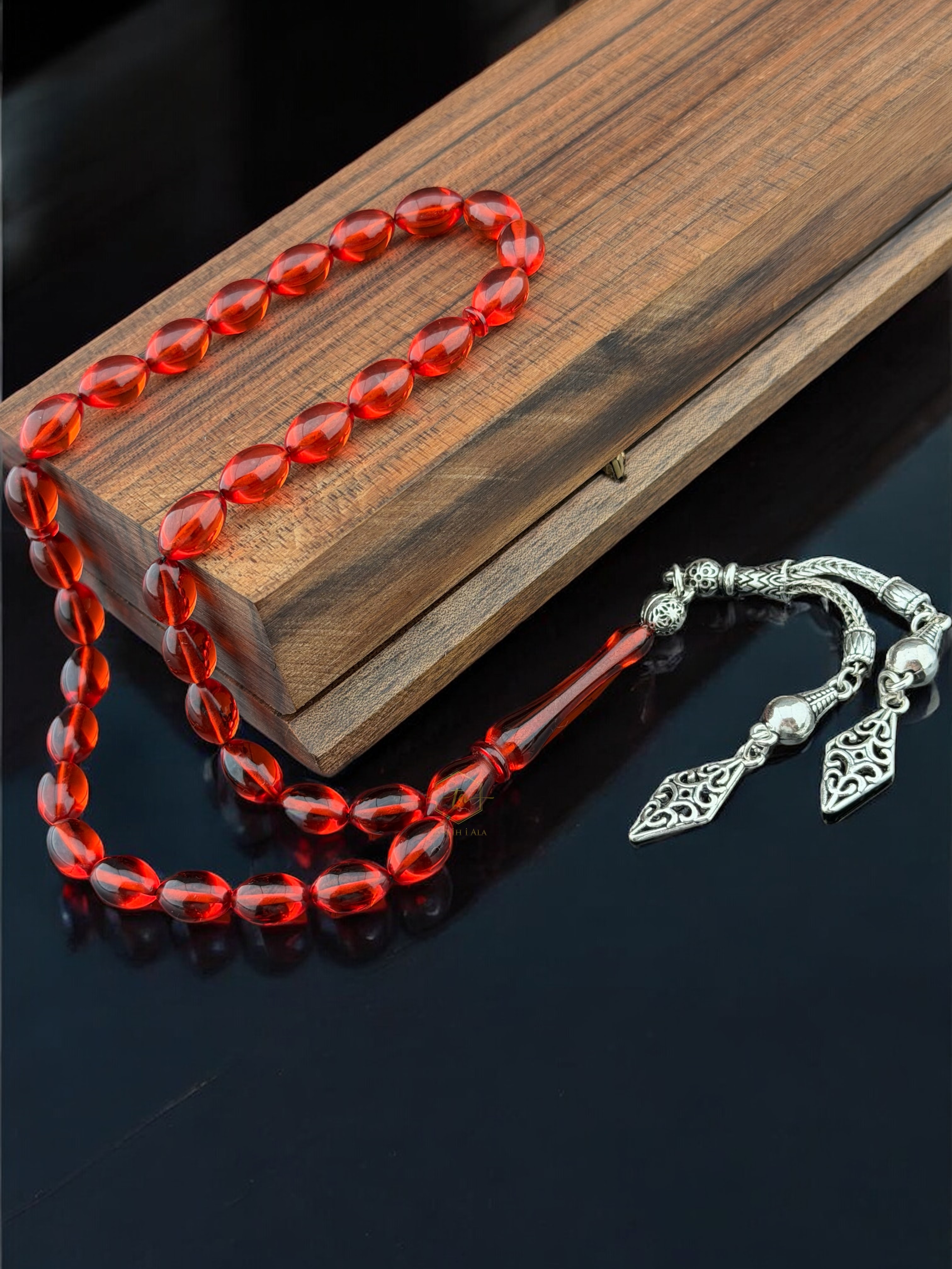 Gümüş Kaplama Alpaka Püsküllü Ateş Kehribarı 