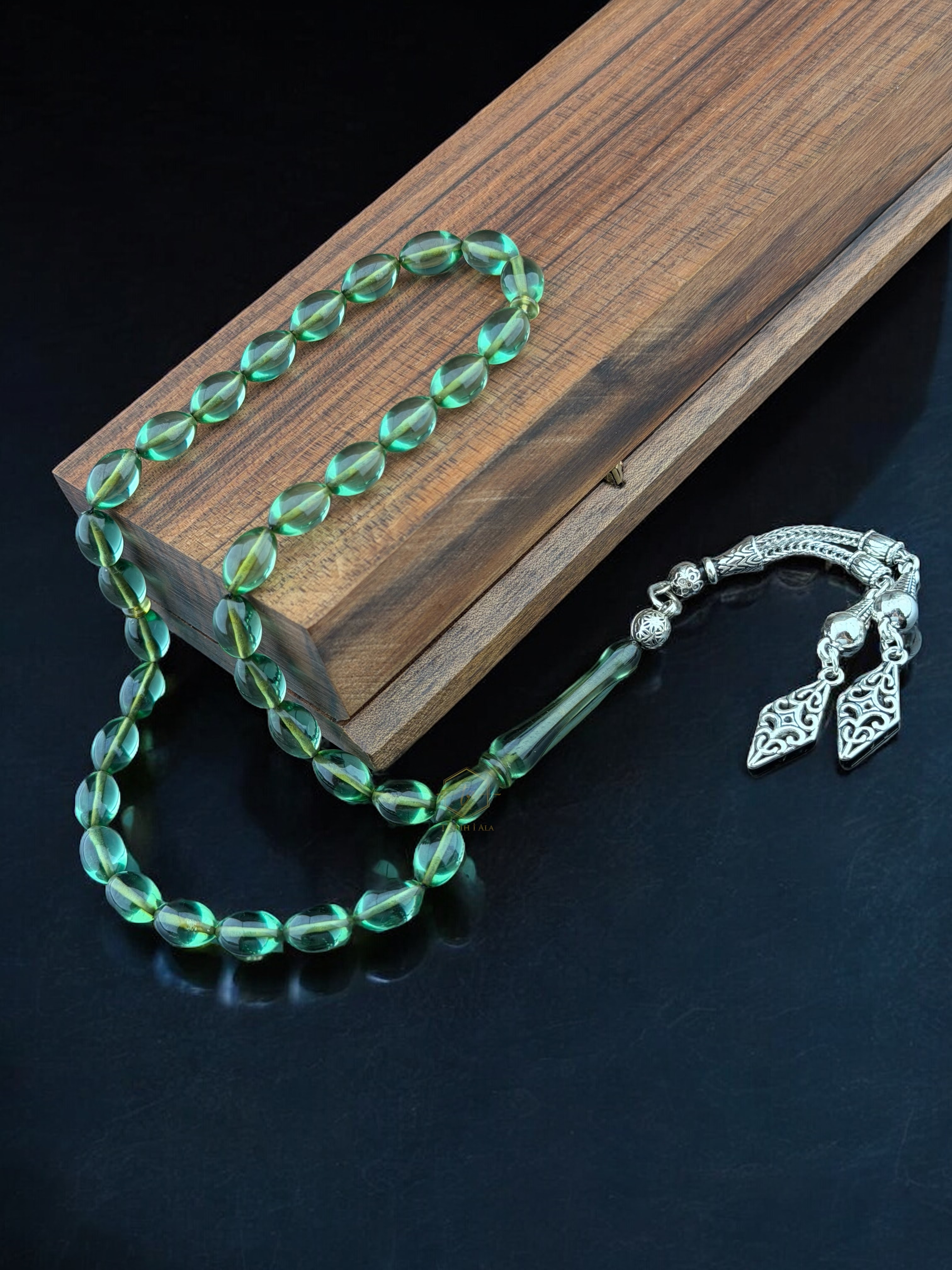 Gümüş Kaplama Alpaka Püsküllü Ateş Kehribarı 