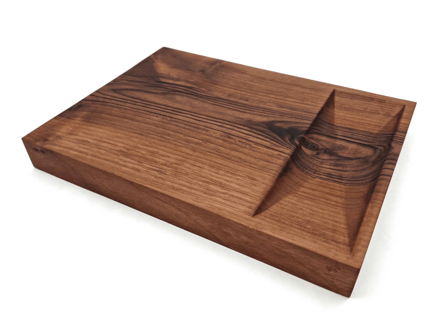 Walnut Chopping Board With Integrated Bowl