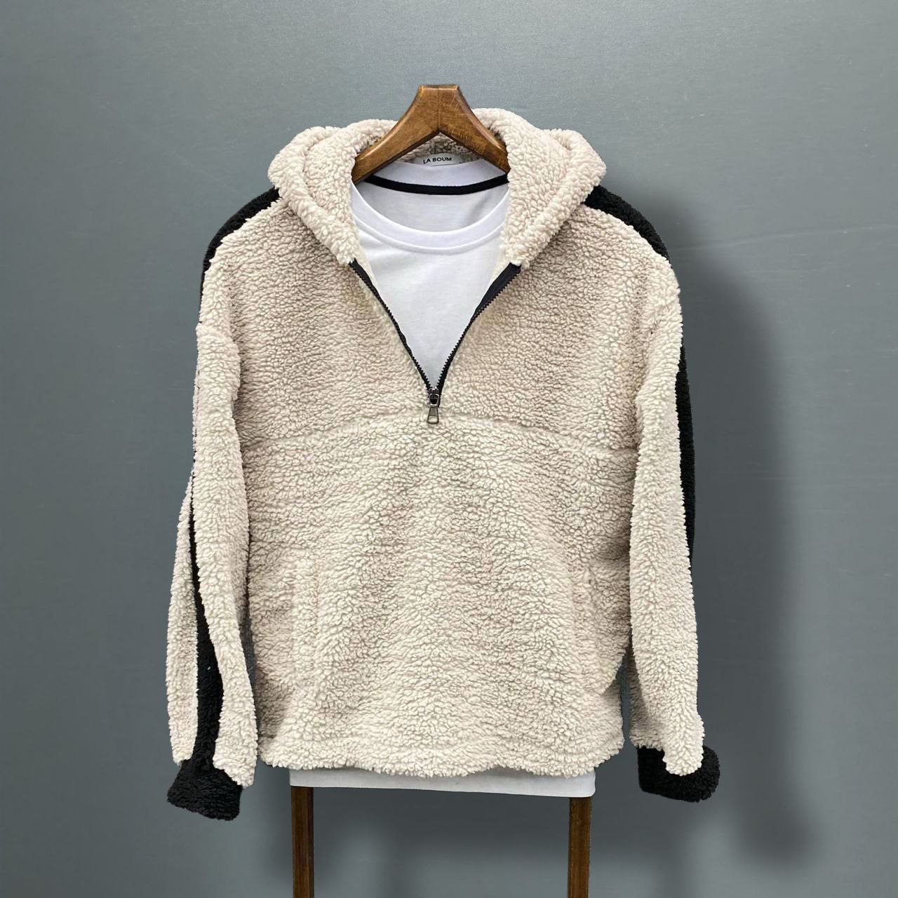 KUZU PELUŞ KAPŞONLU SWEATSHİRT 