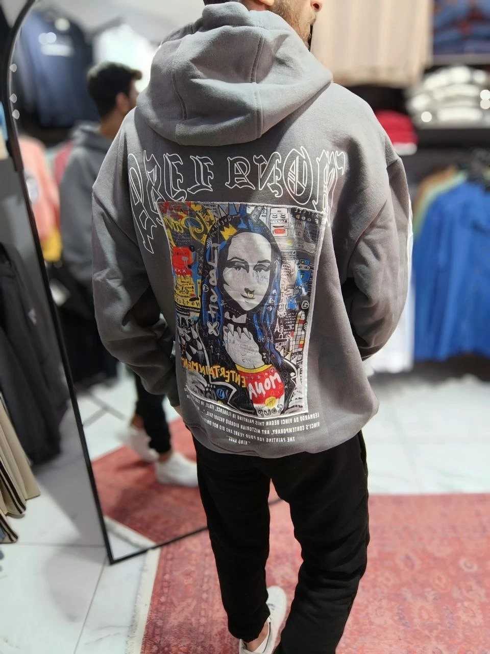 OVERSİZE SIRT BASKILI KAPŞONLU SWEATSHİRT