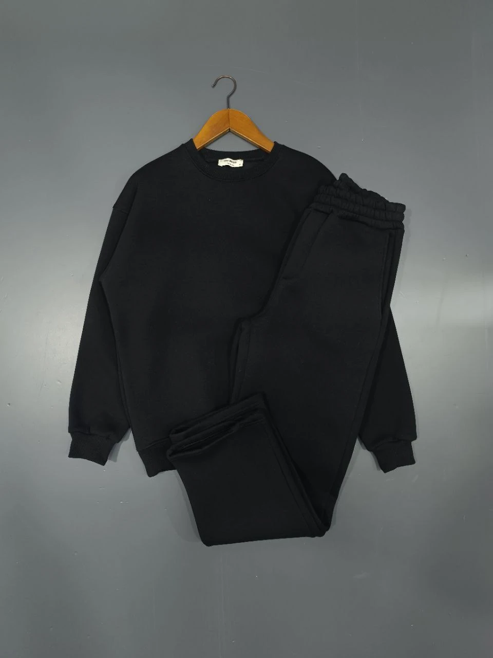 3 İPLİK PAMUKLU KOMPAKT PENYE EŞOFMAN TAKIMI - SİYAH