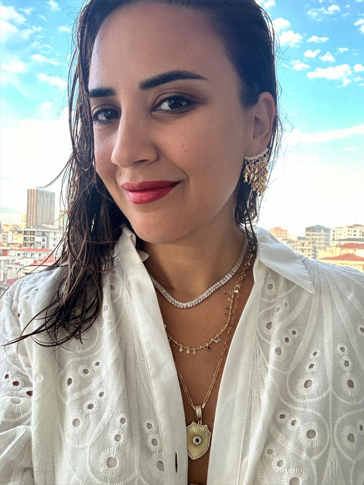 Zirkon Taşlı Çelik Küpe