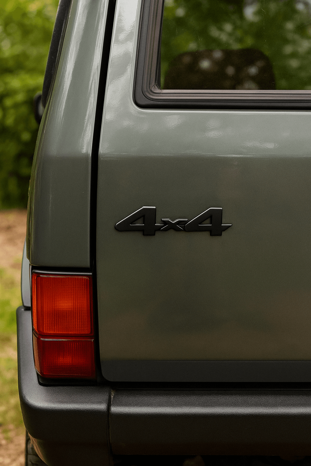 4x4 Metal Çamurluk Bagaj Yazısı Arma Mat Siyah