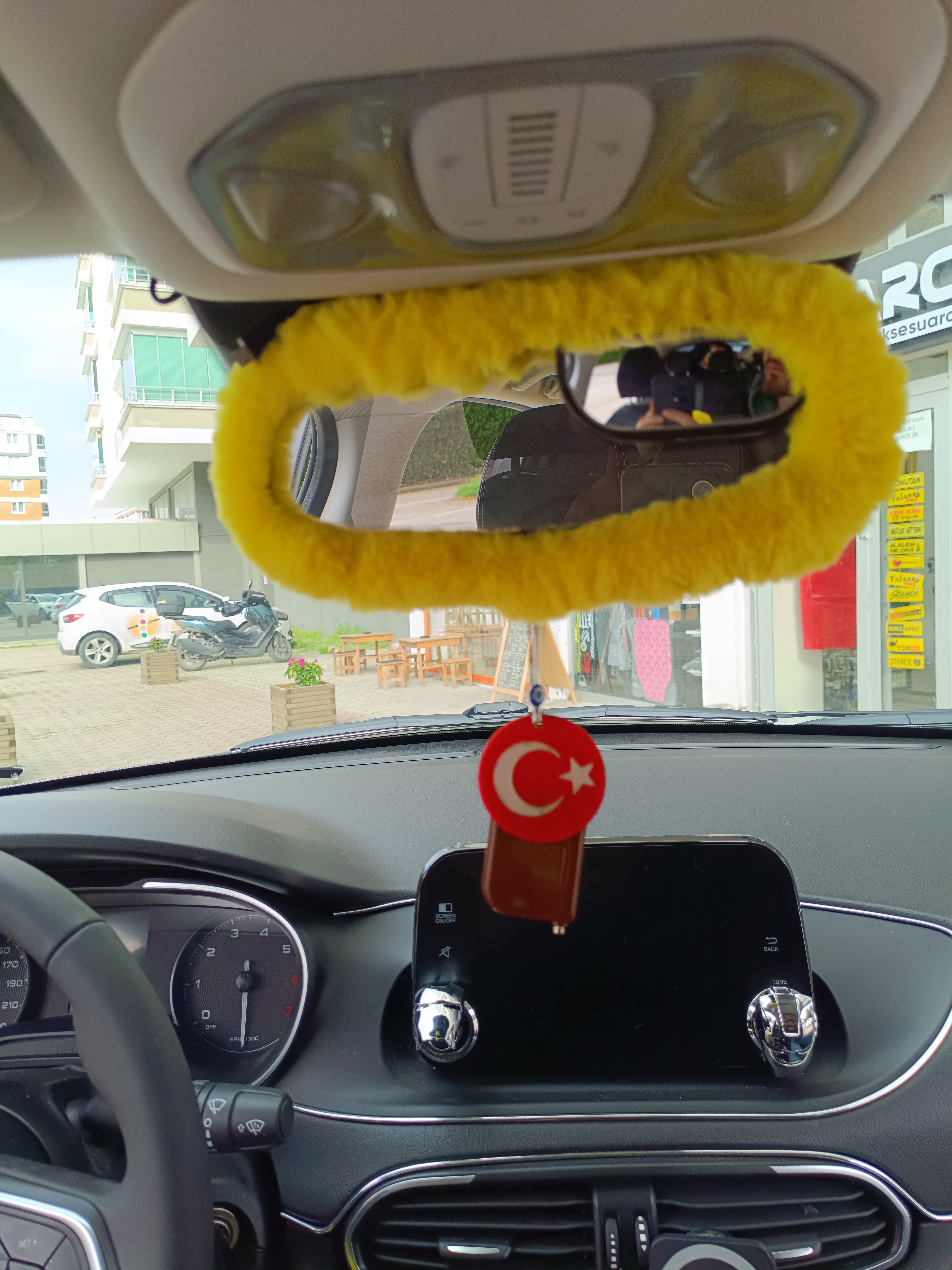 Peluş Dikiz Ayna Kılıfı Süs Sarı