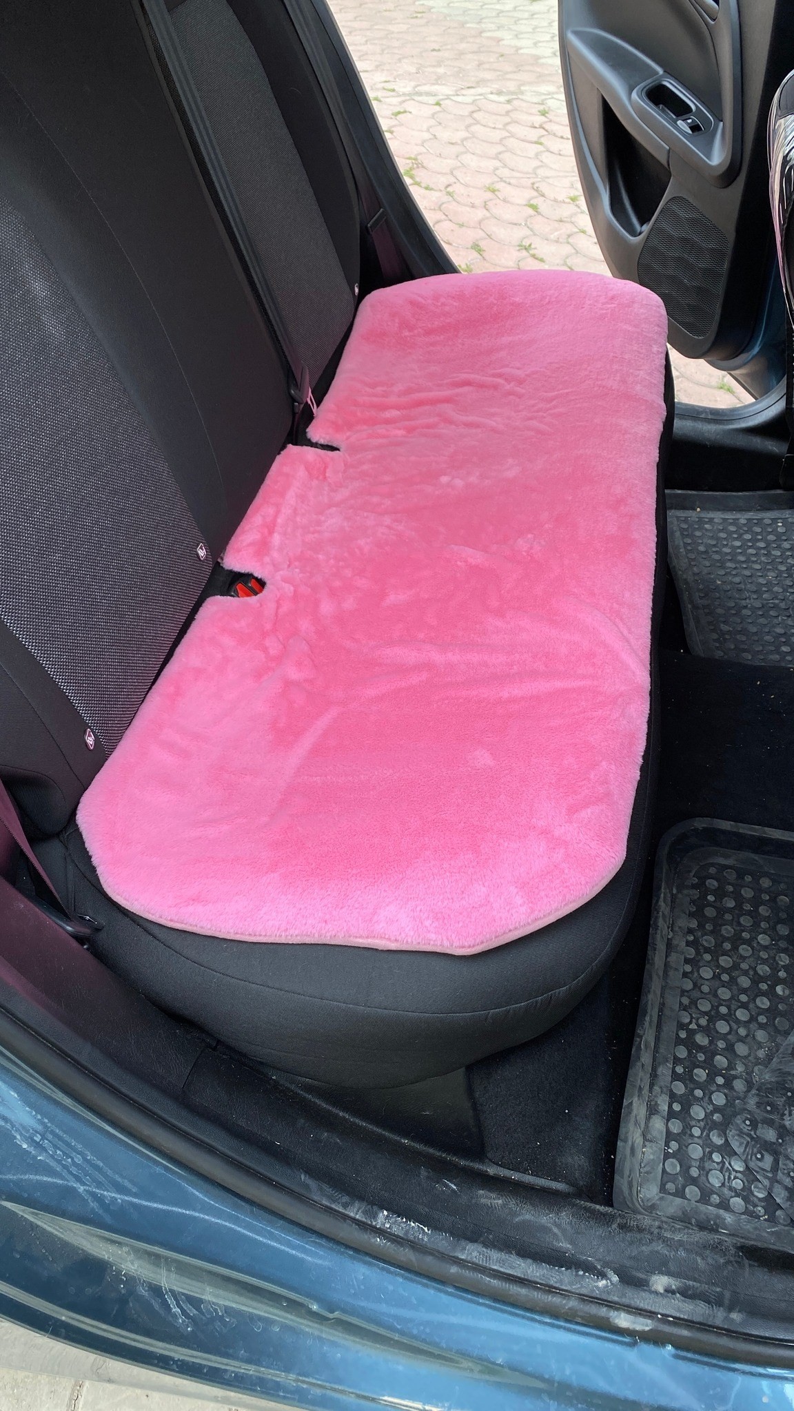 Yumuşak Tüylü Peluş Serme Oto Koltuk Koruyucu Minder Kılıf Ön Arka Şeker Pembe