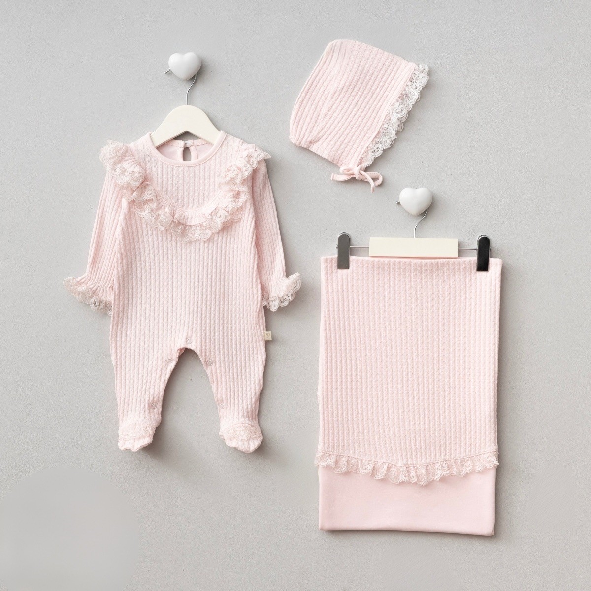 Pembe Dantel Detaylı Waffle Kumaş Kız Bebek 3’lü Set