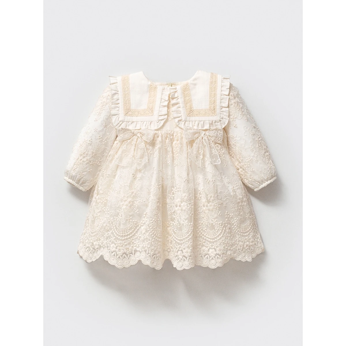 Dantel İşlemeli Kız Bebek Tasarım Premium Elbise