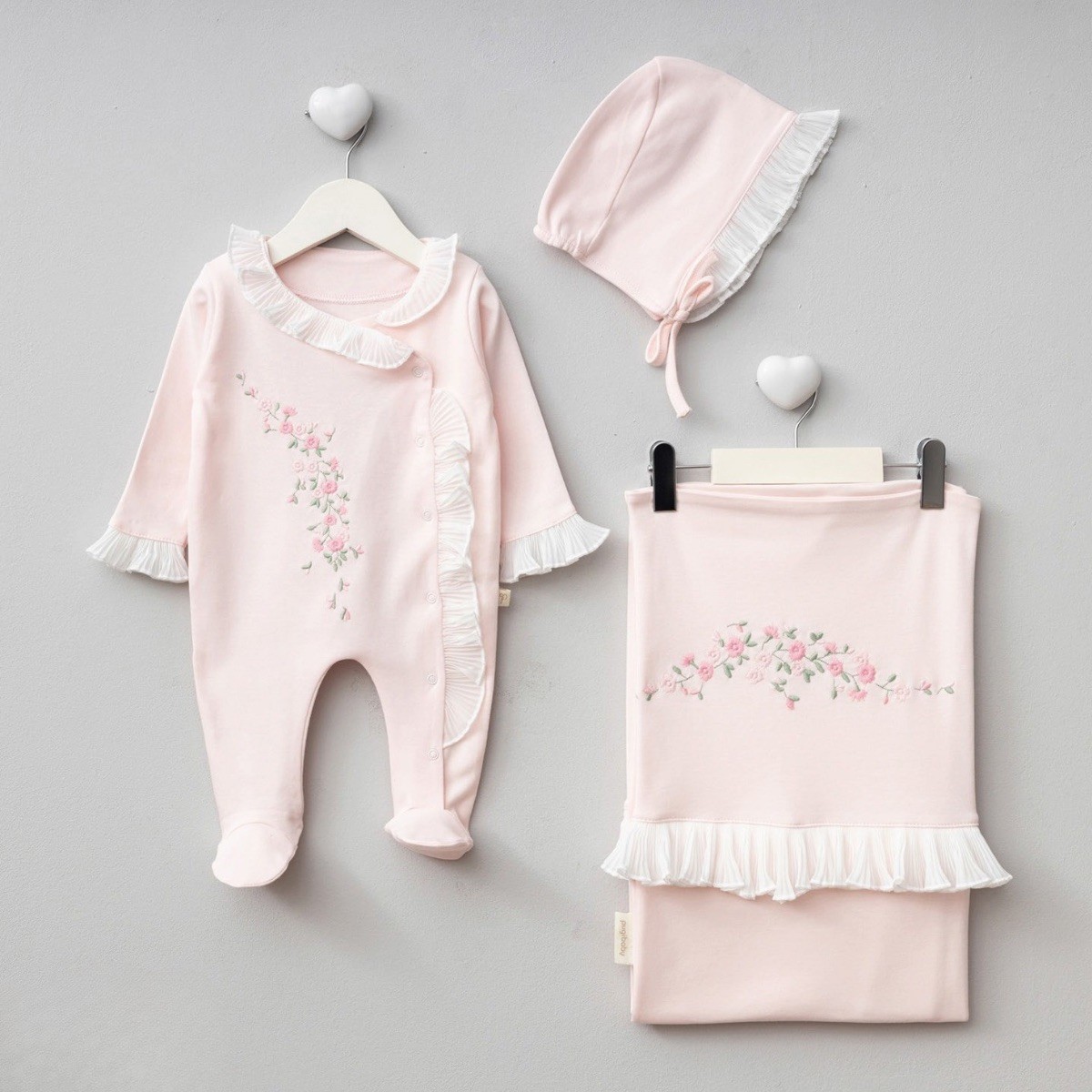 Kaneviçe İşlemeli Kız Bebek 3’lü Set