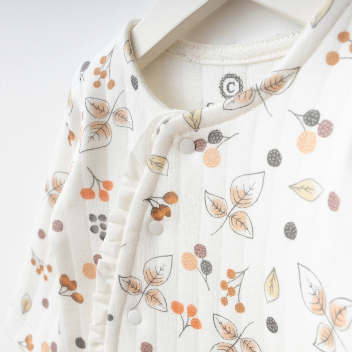 Çiçek Desenli Kız Bebek Kapitone Şapkalı Tulum