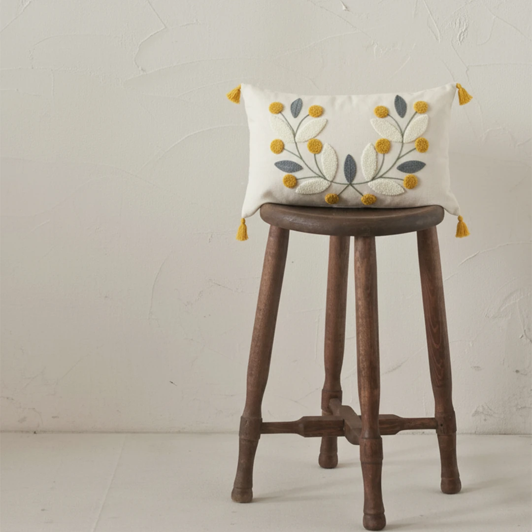 Papatya Bohem Punch Nakışlı Dikdörtgen Kırlent Kılıfı (İç Dolgusuz) - Sarı