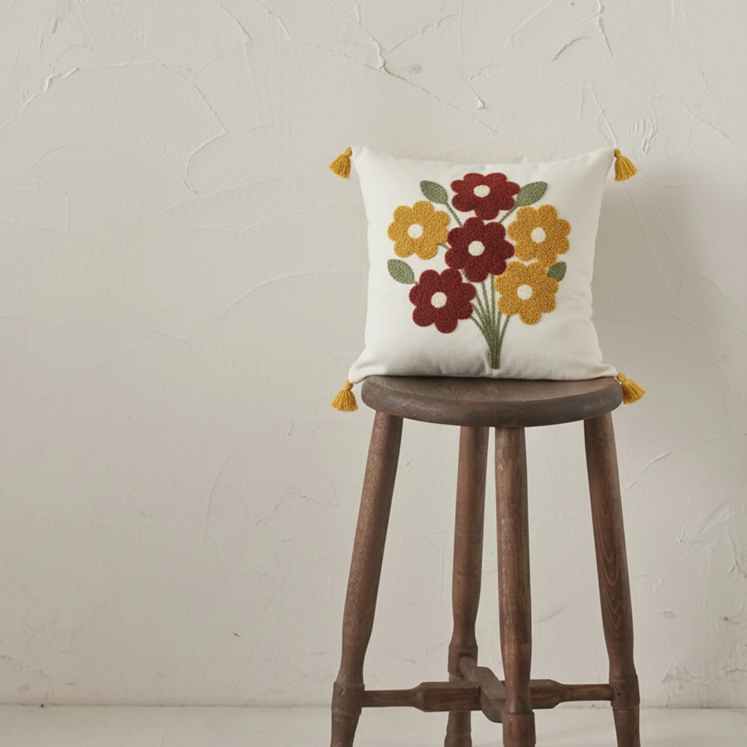 Renkli Çiçek Buketi Dekoratif Kırlent