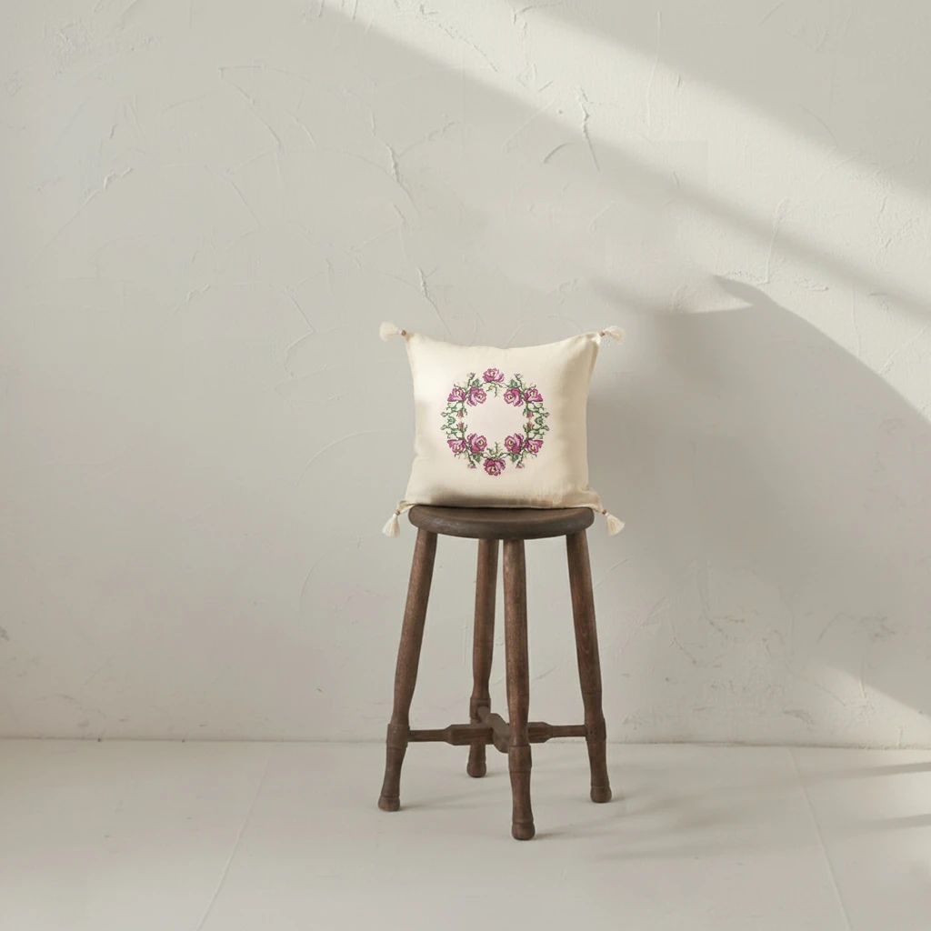 Buldan Işi Bohem Mor Kanaviçeli Dekoratif Kırlent Kılıfı (İç Dolgusuz)