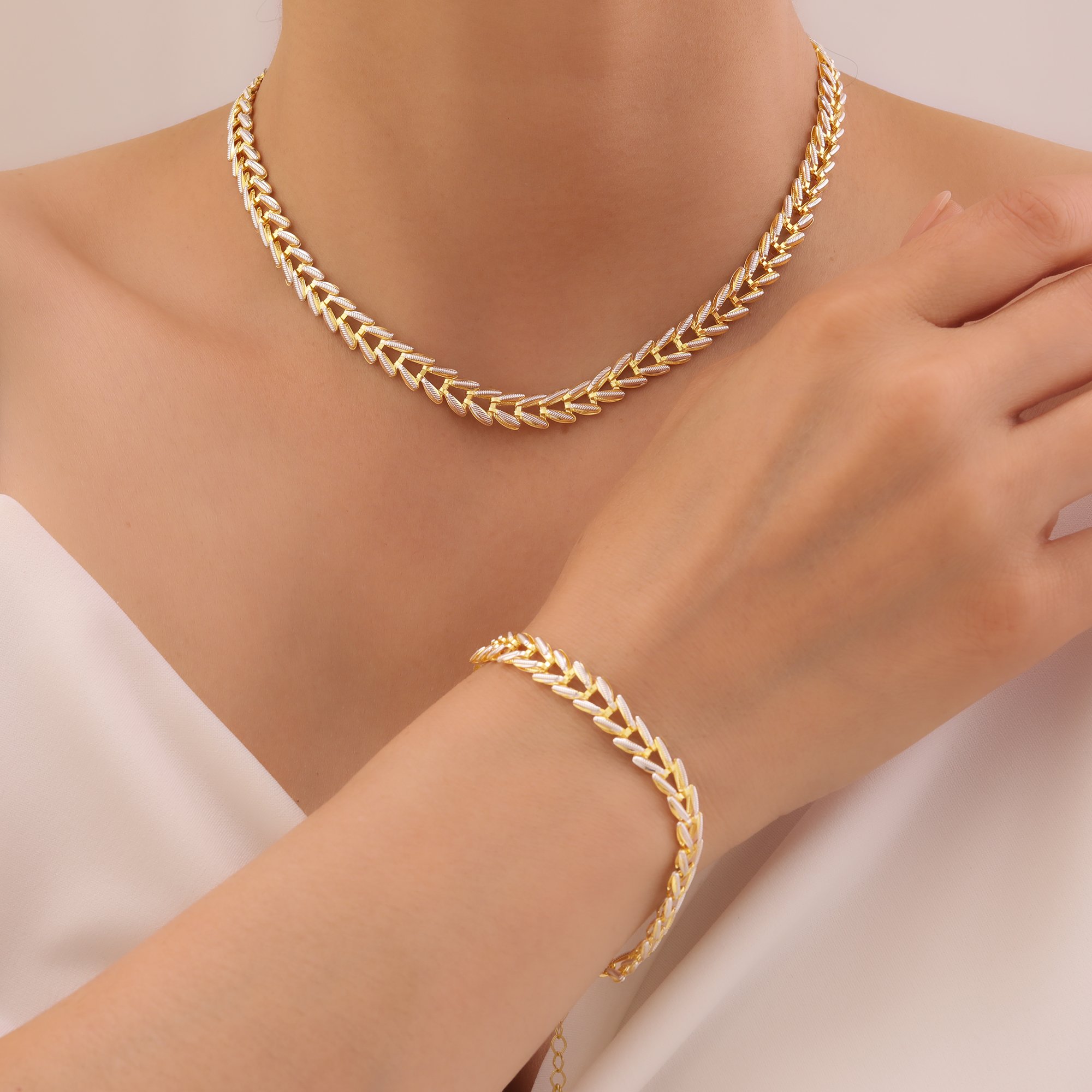 Altın Sarmaşık Choker