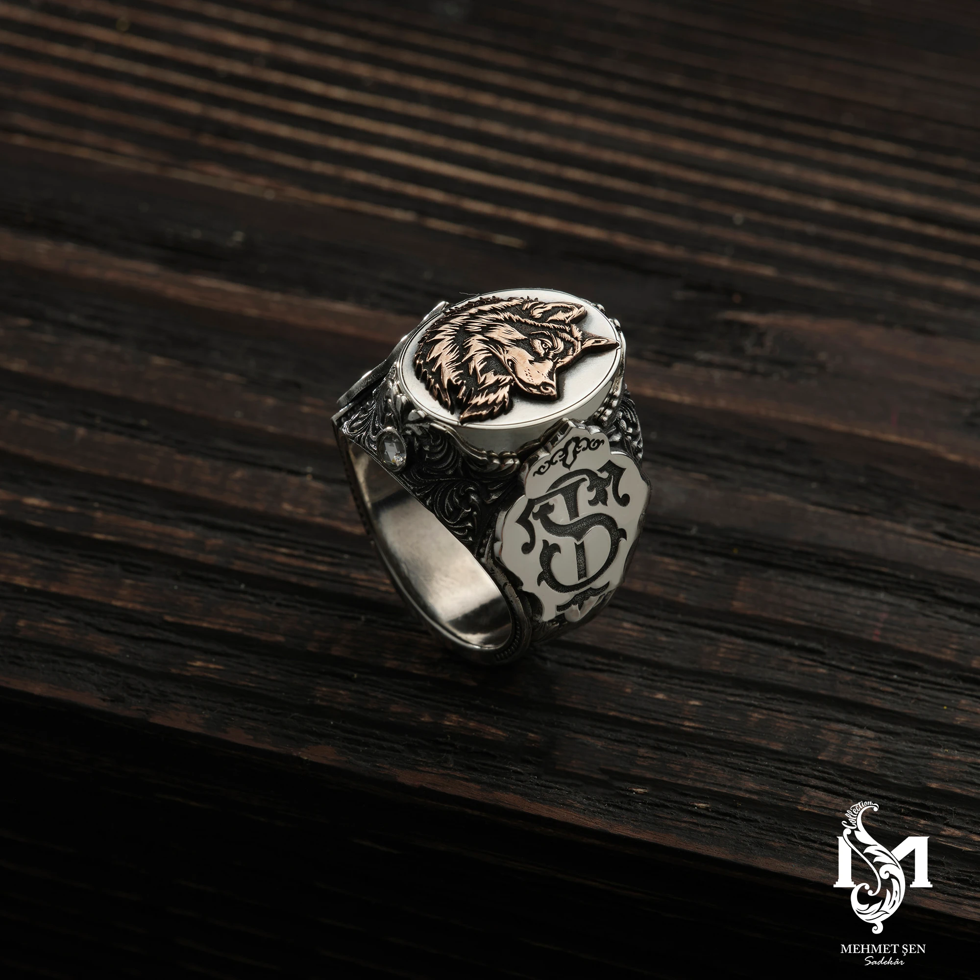 Kişiye özel Bozkurt Gümüş Erkek Yüzük Modeli