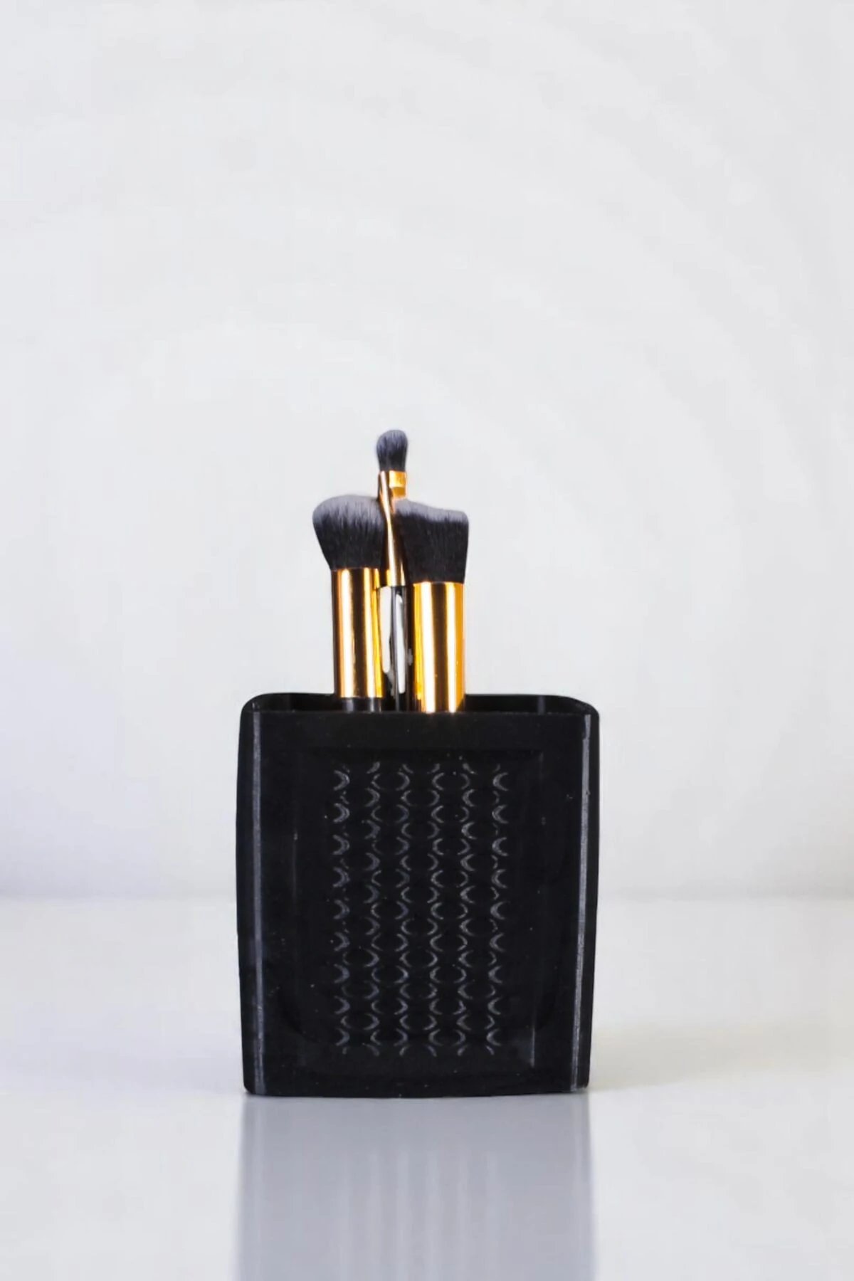 SİYAH thumbnail image