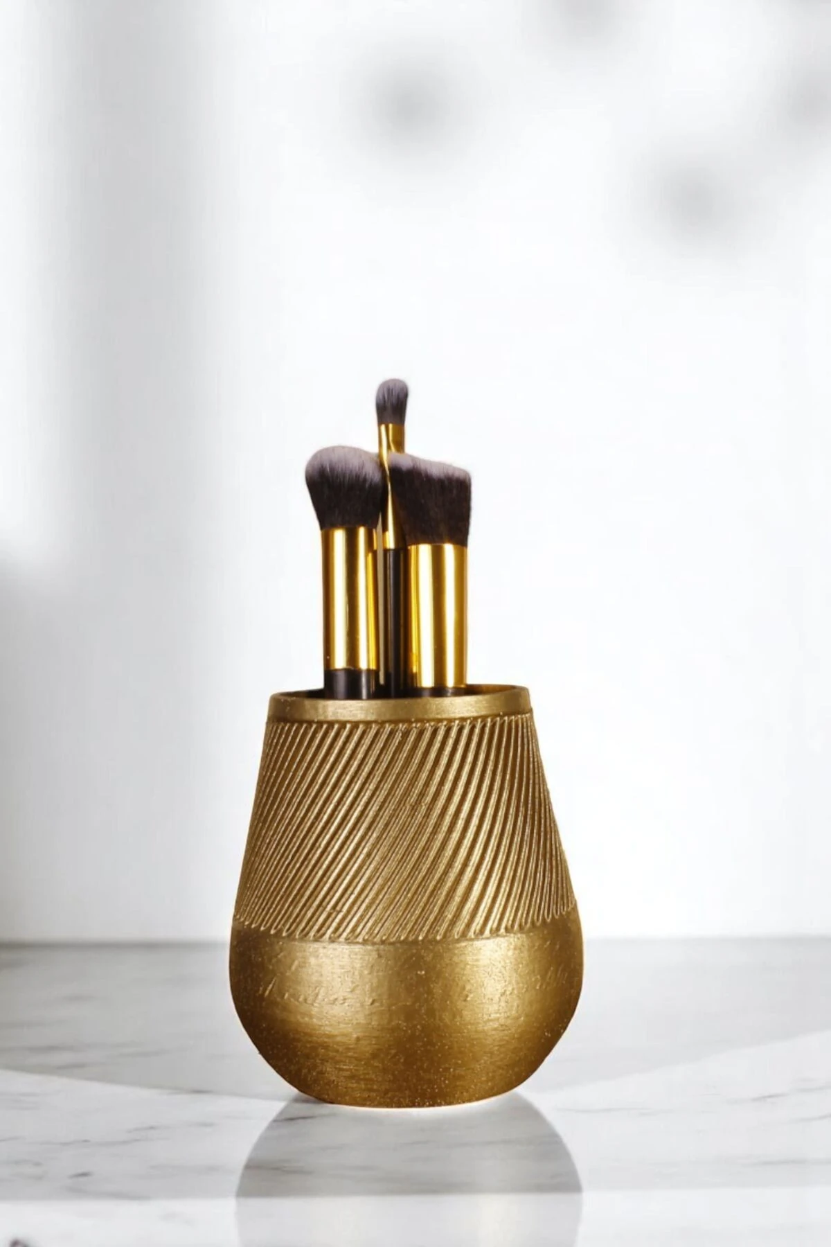 Makyaj Organizeri Makyaj Fırçalığı Makyaj Organizer Düzenleyici Altın Renk Model 89 image