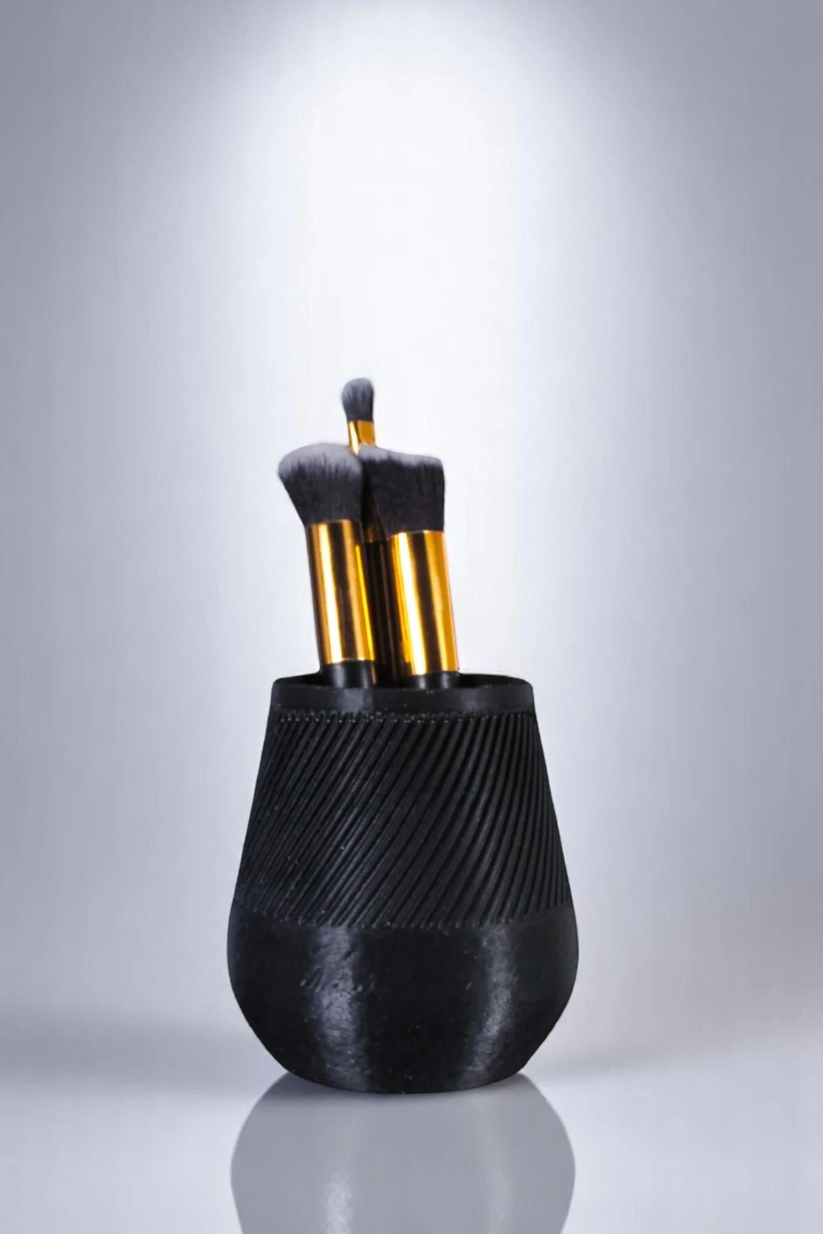 SİYAH thumbnail image