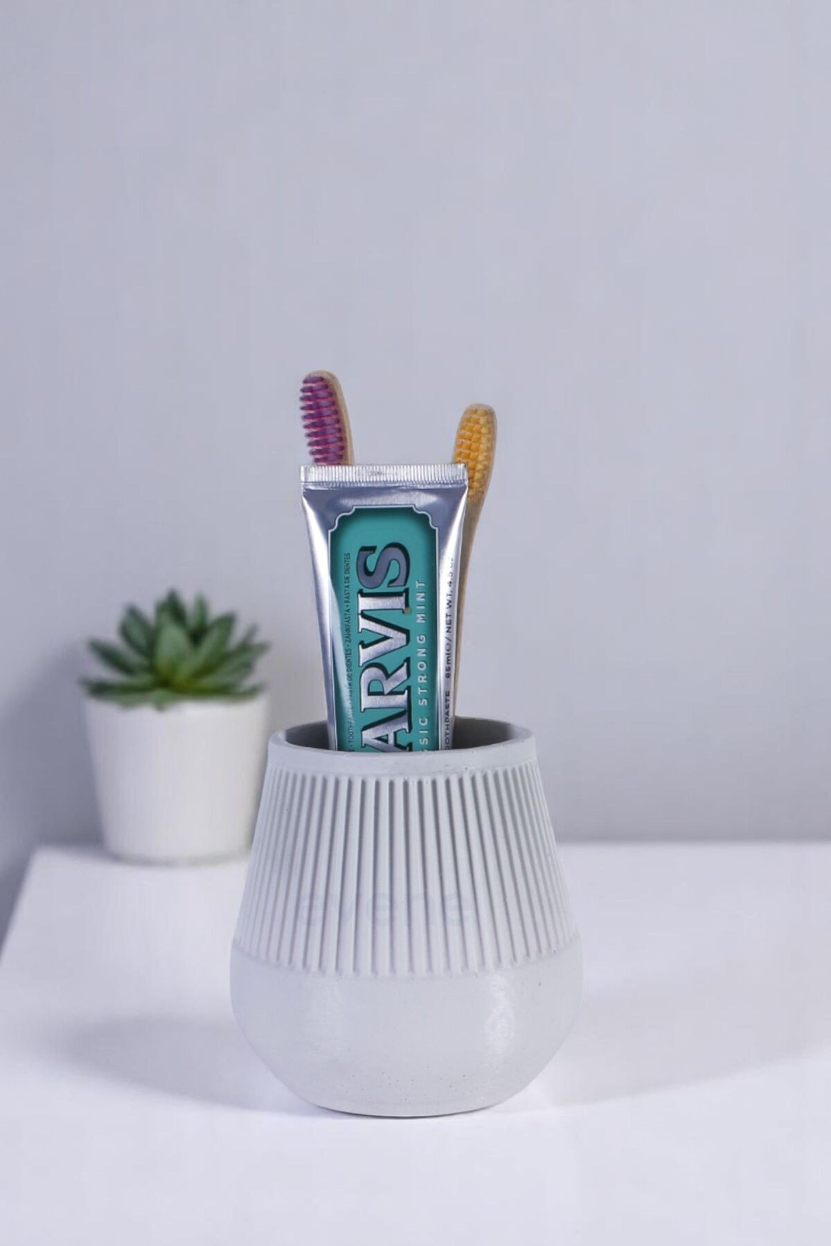 Beyaz thumbnail image