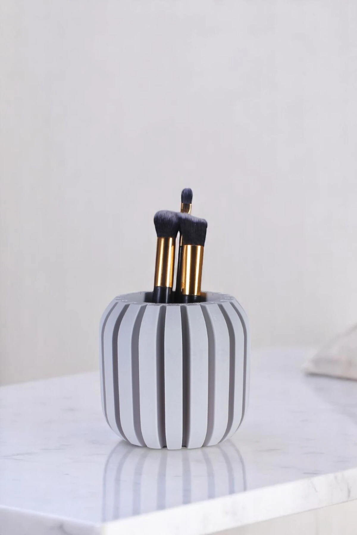 Beyaz thumbnail image