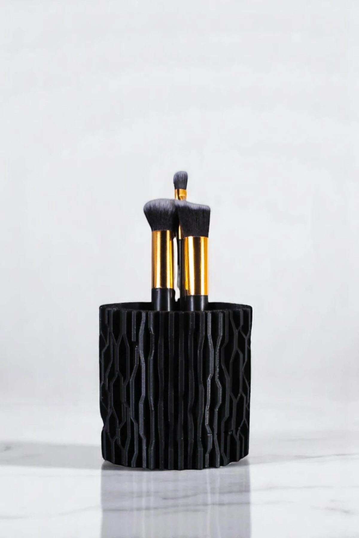 SİYAH thumbnail image