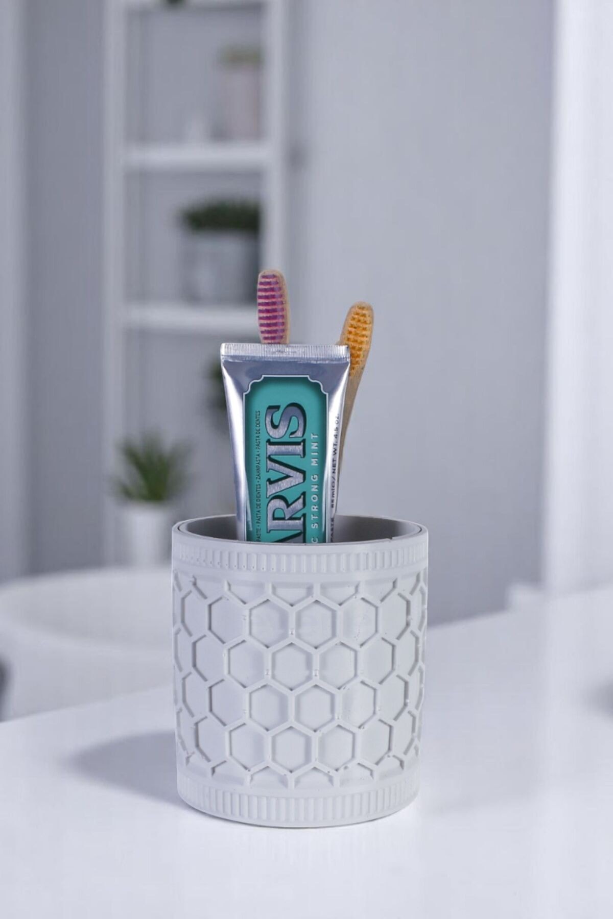 Beyaz thumbnail image