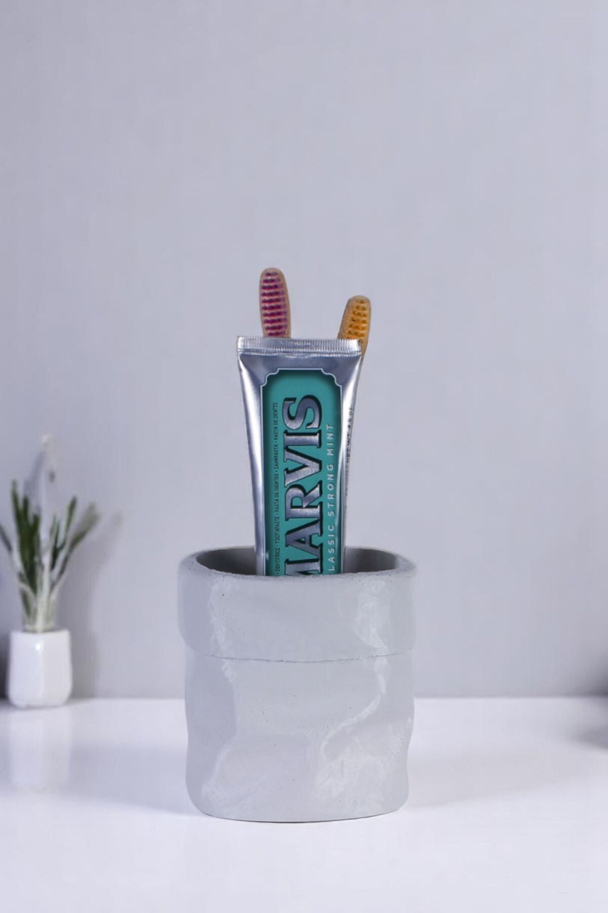 Beyaz thumbnail image