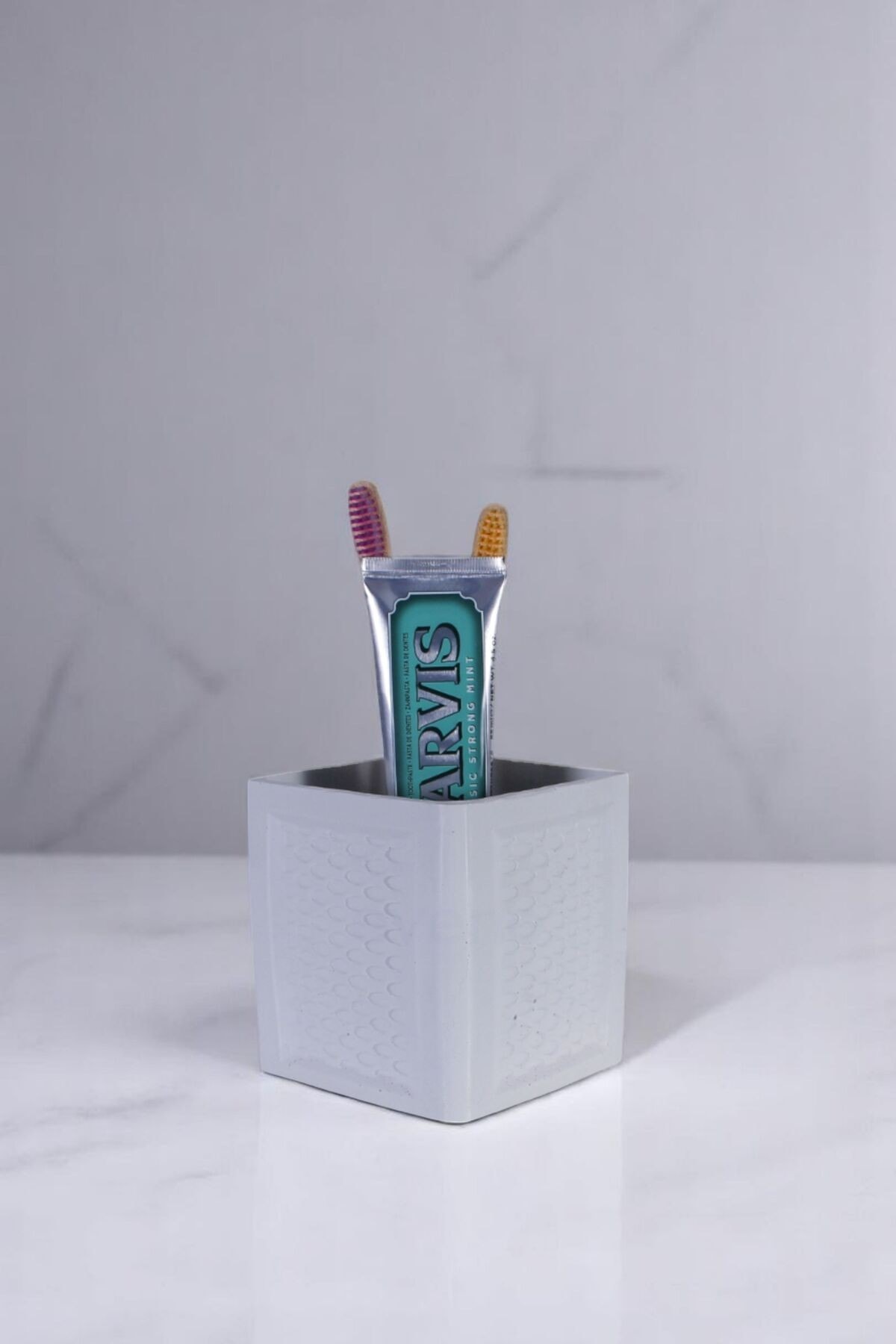 Beyaz thumbnail image