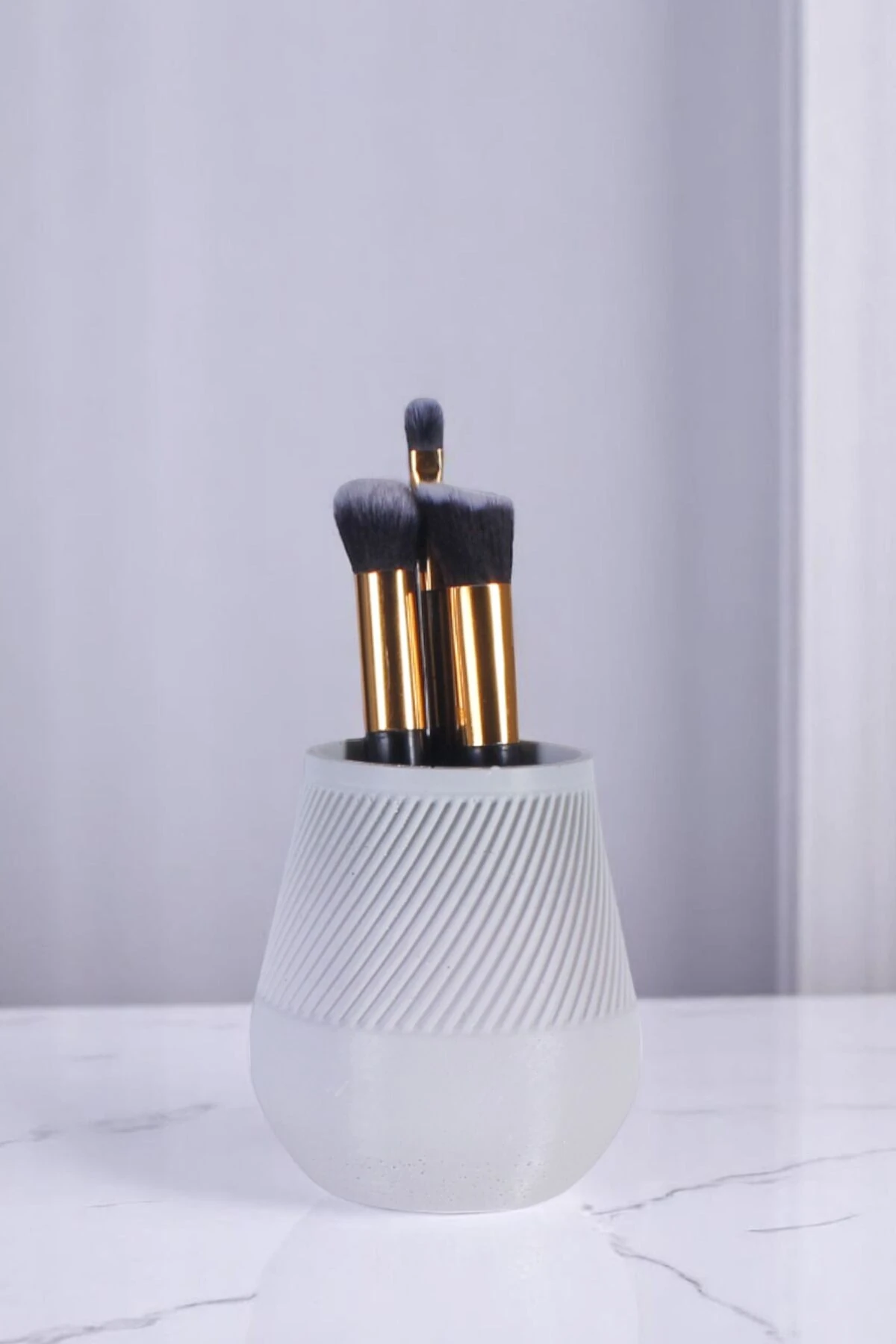 Beyaz thumbnail image