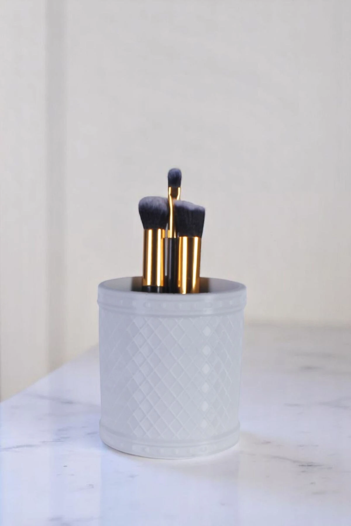 Beyaz thumbnail image