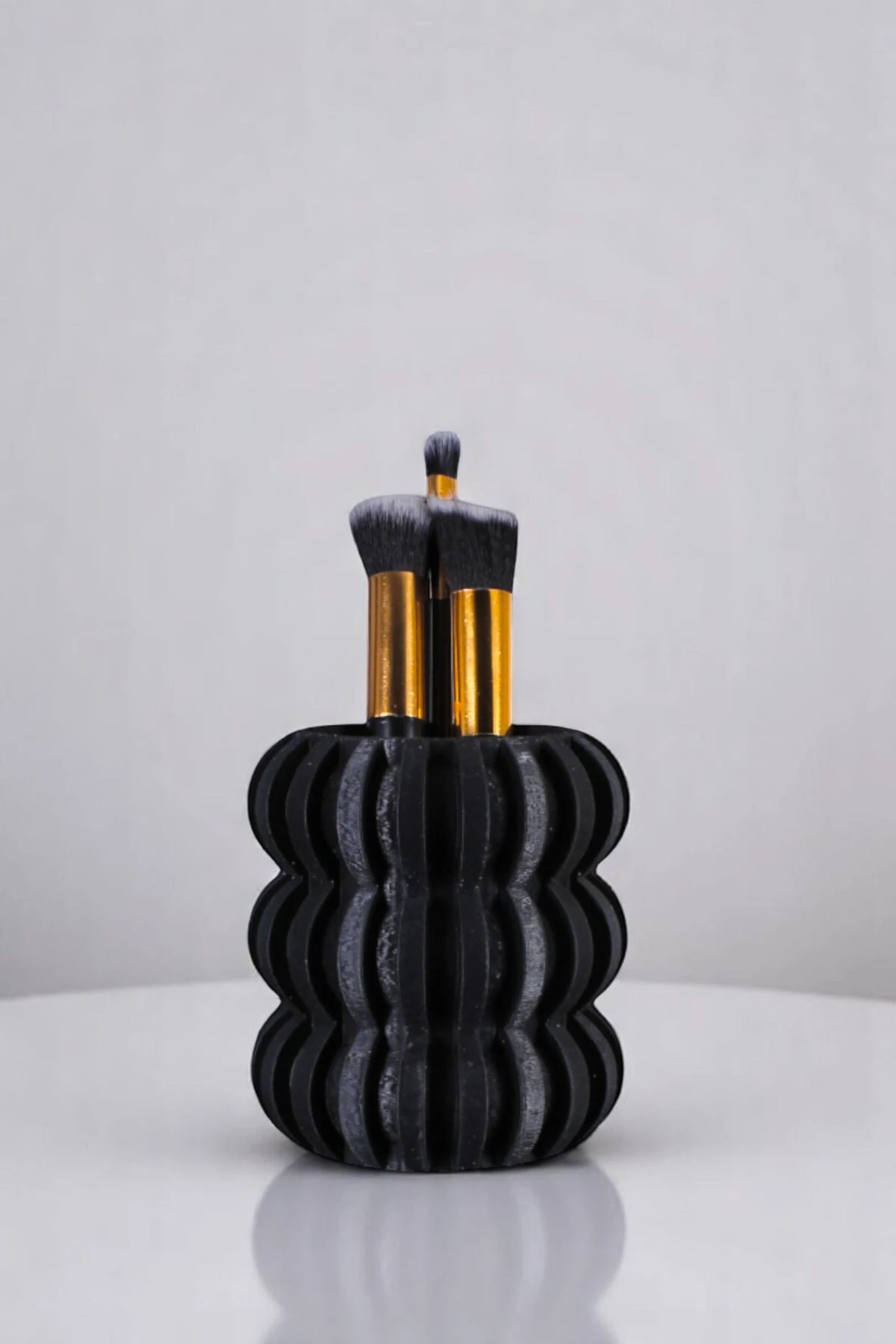 SİYAH thumbnail image