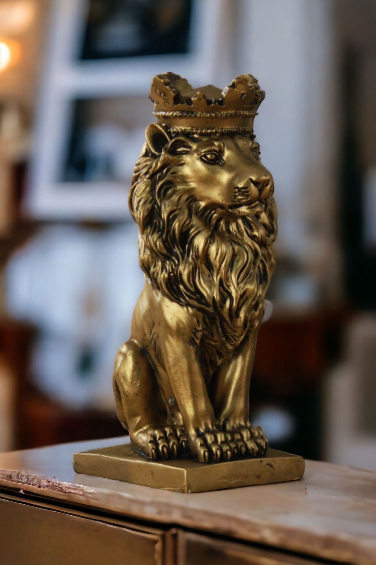 Biblo Dekoratif Heykel Taçlı Aslan Biblosu Altın Eskitme Model 34
